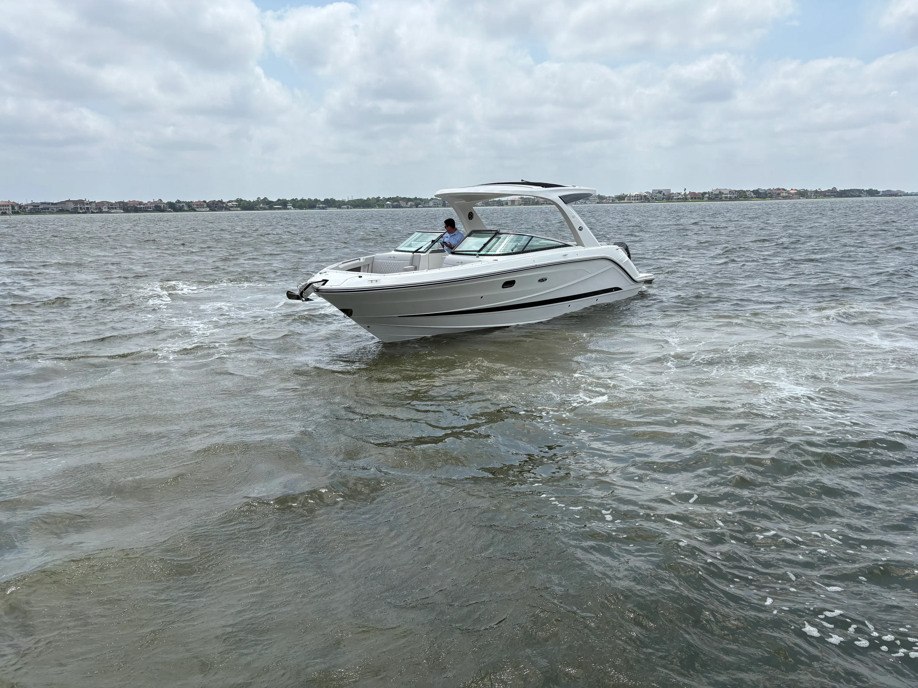 2026 Sea Ray SLX 310 Outboard Image Thumbnail #2