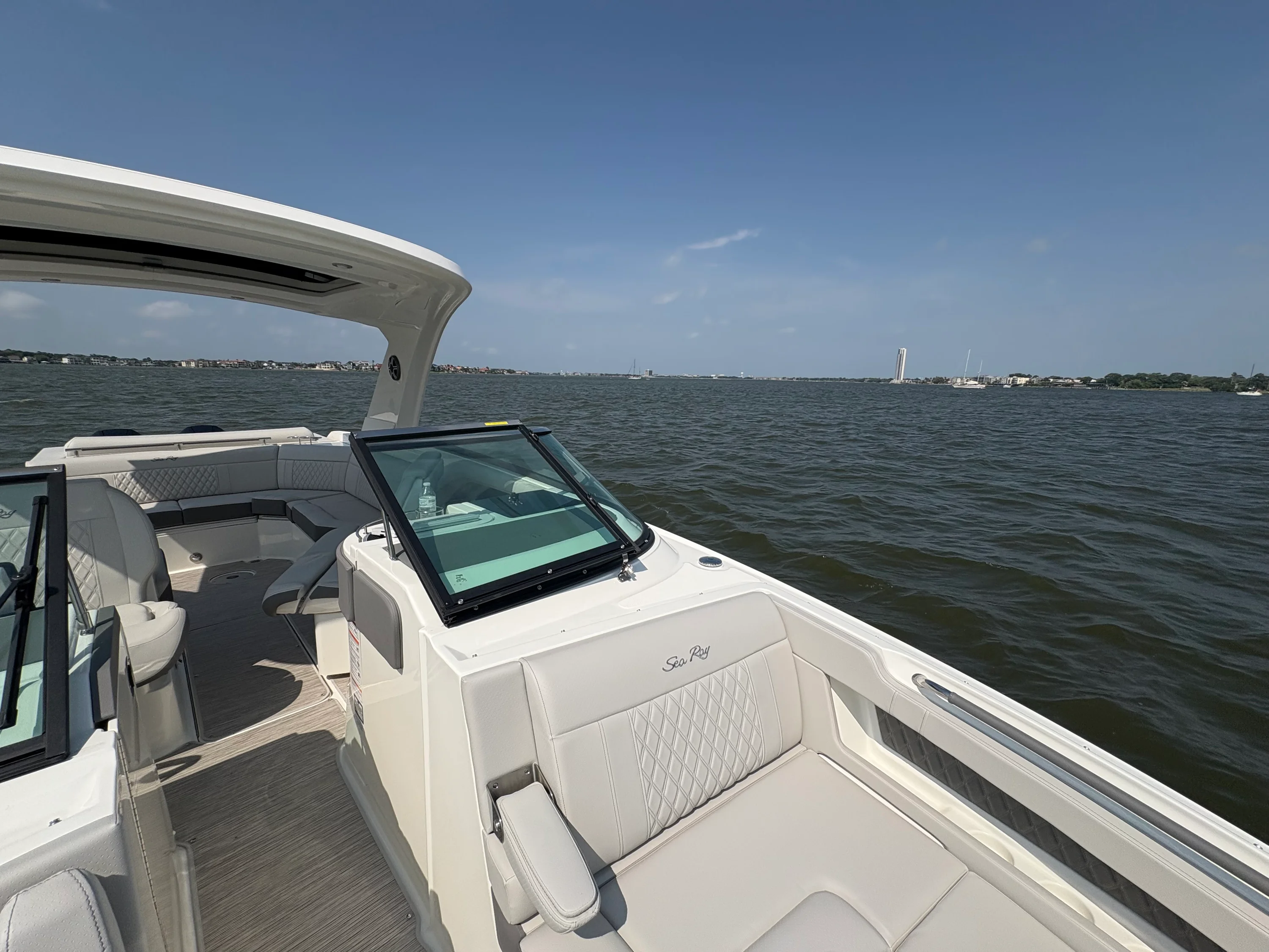 2026 Sea Ray SLX 310 Outboard Image Thumbnail #38