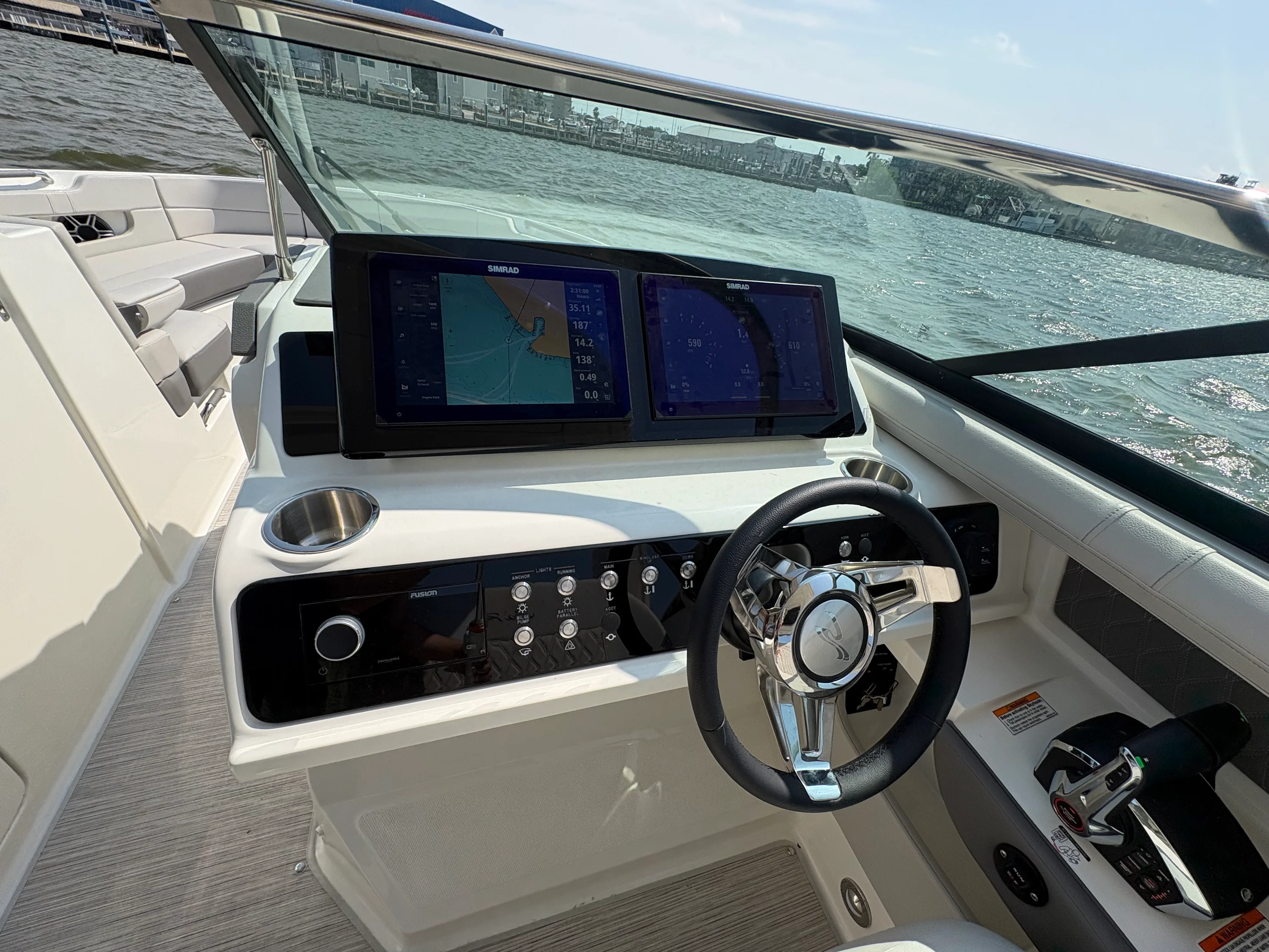 2026 Sea Ray SLX 310 Outboard Image Thumbnail #34