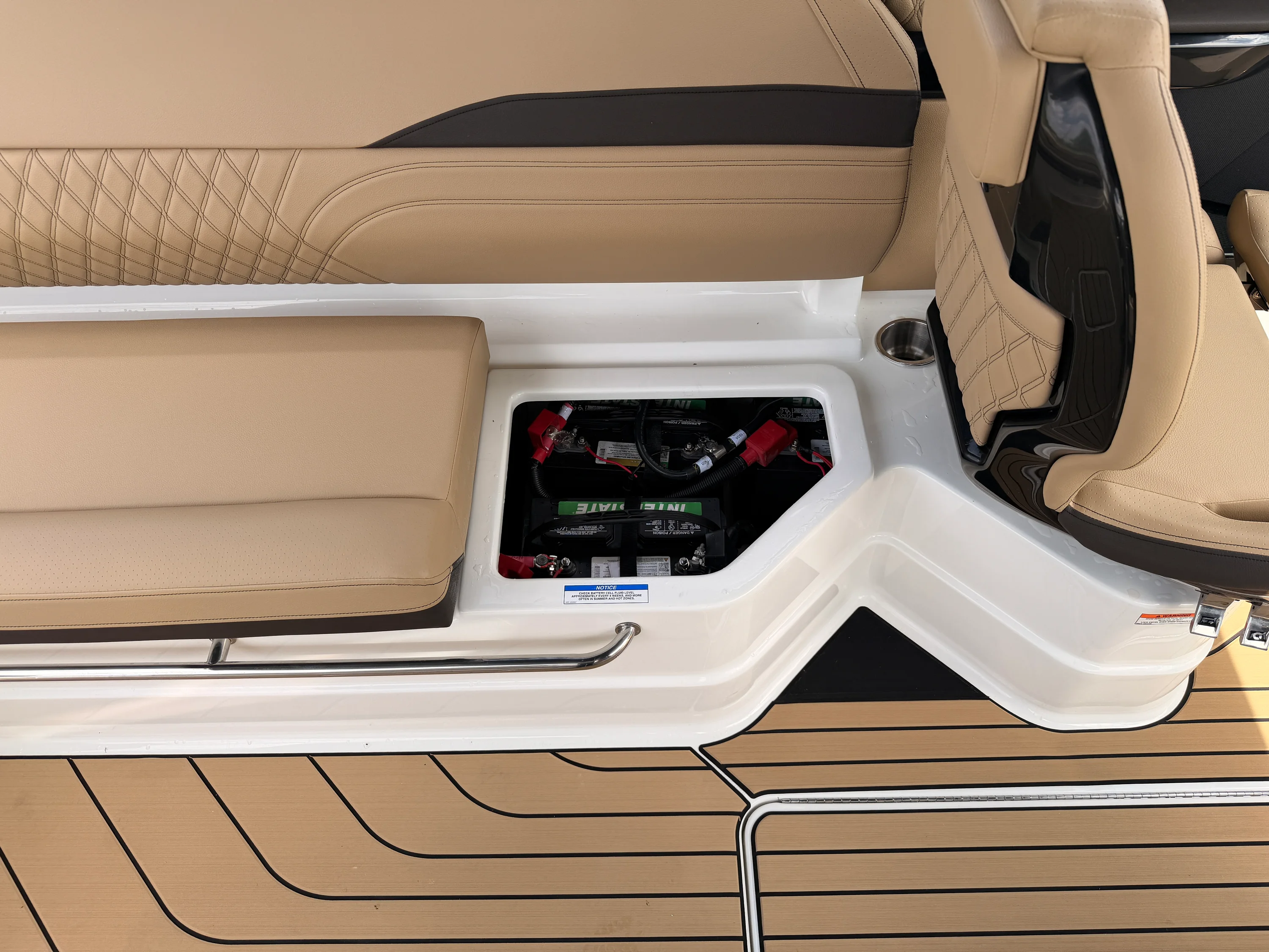 2026 Sea Ray SLX 280 Image Thumbnail #12