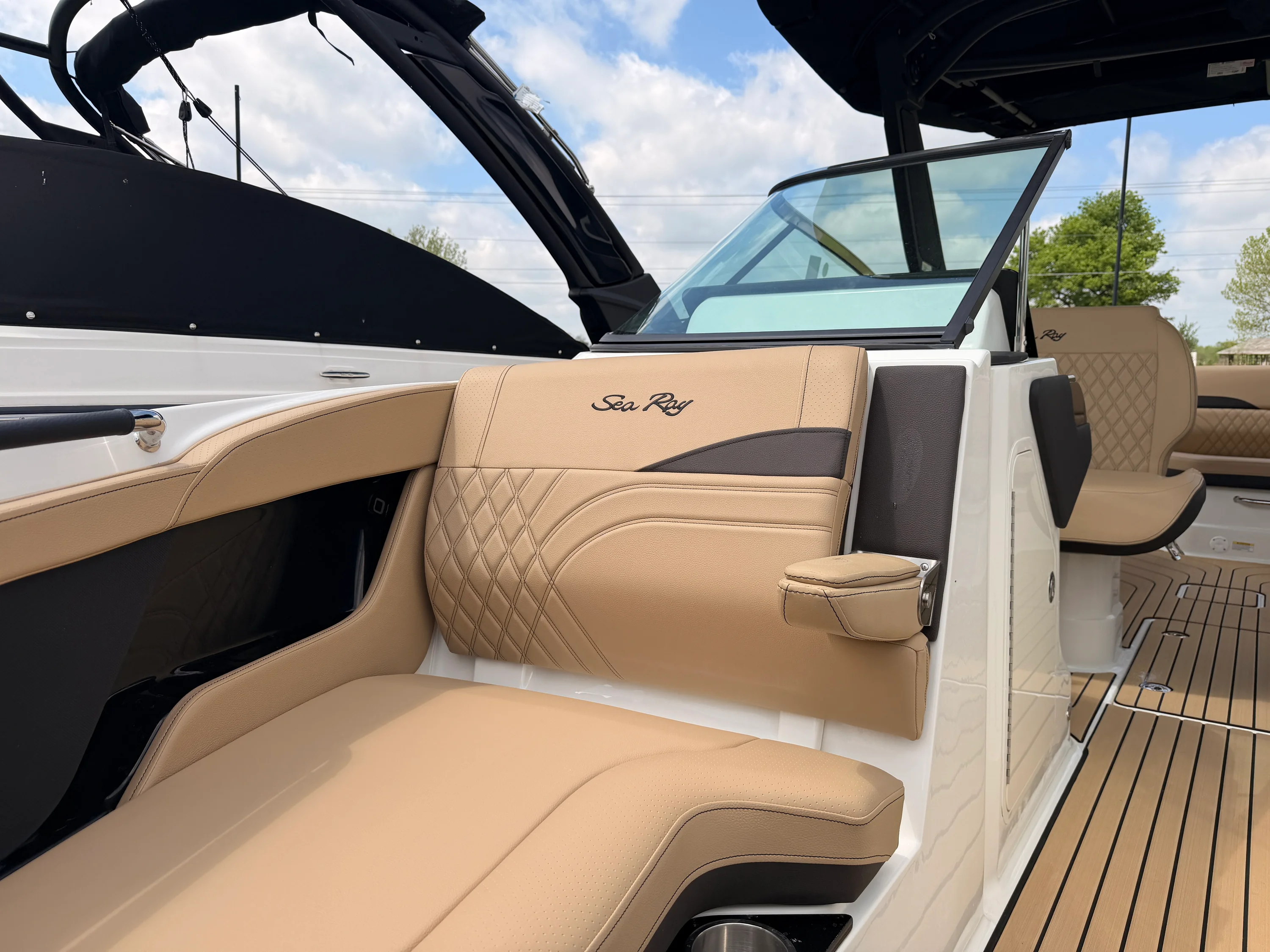 2026 Sea Ray SLX 280 Image Thumbnail #23