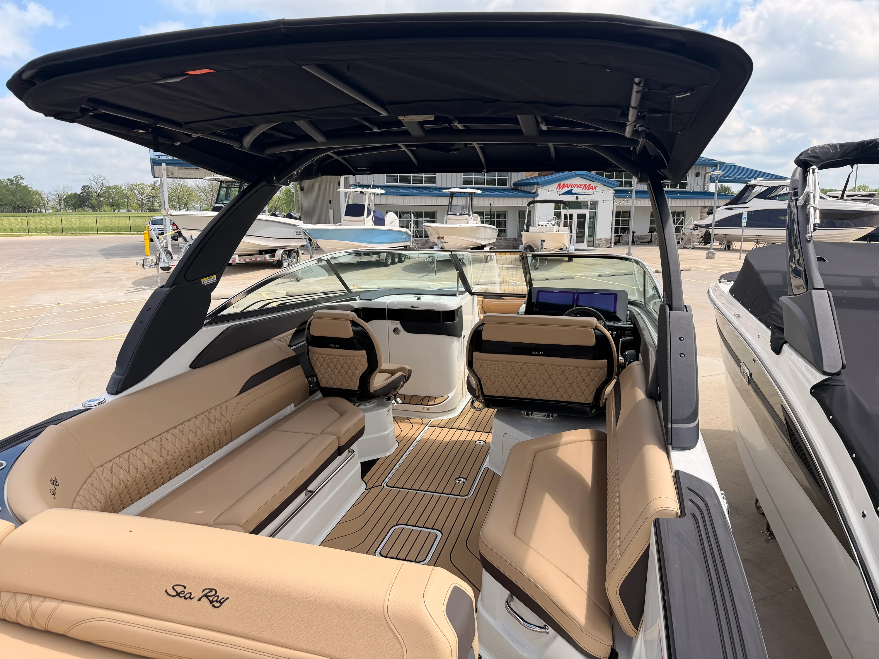 2026 Sea Ray SLX 280 Image Thumbnail #6