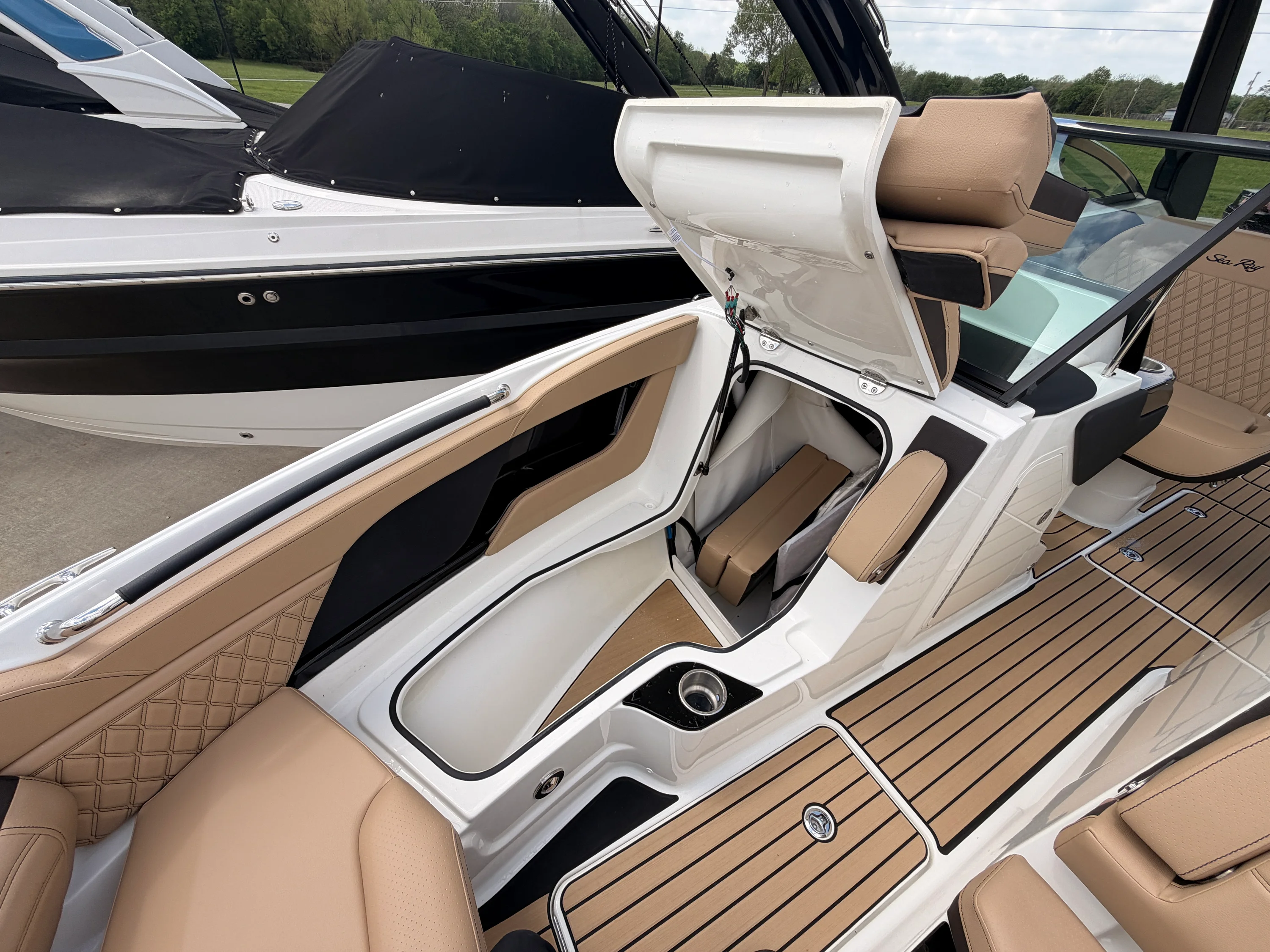 2026 Sea Ray SLX 280 Image Thumbnail #24