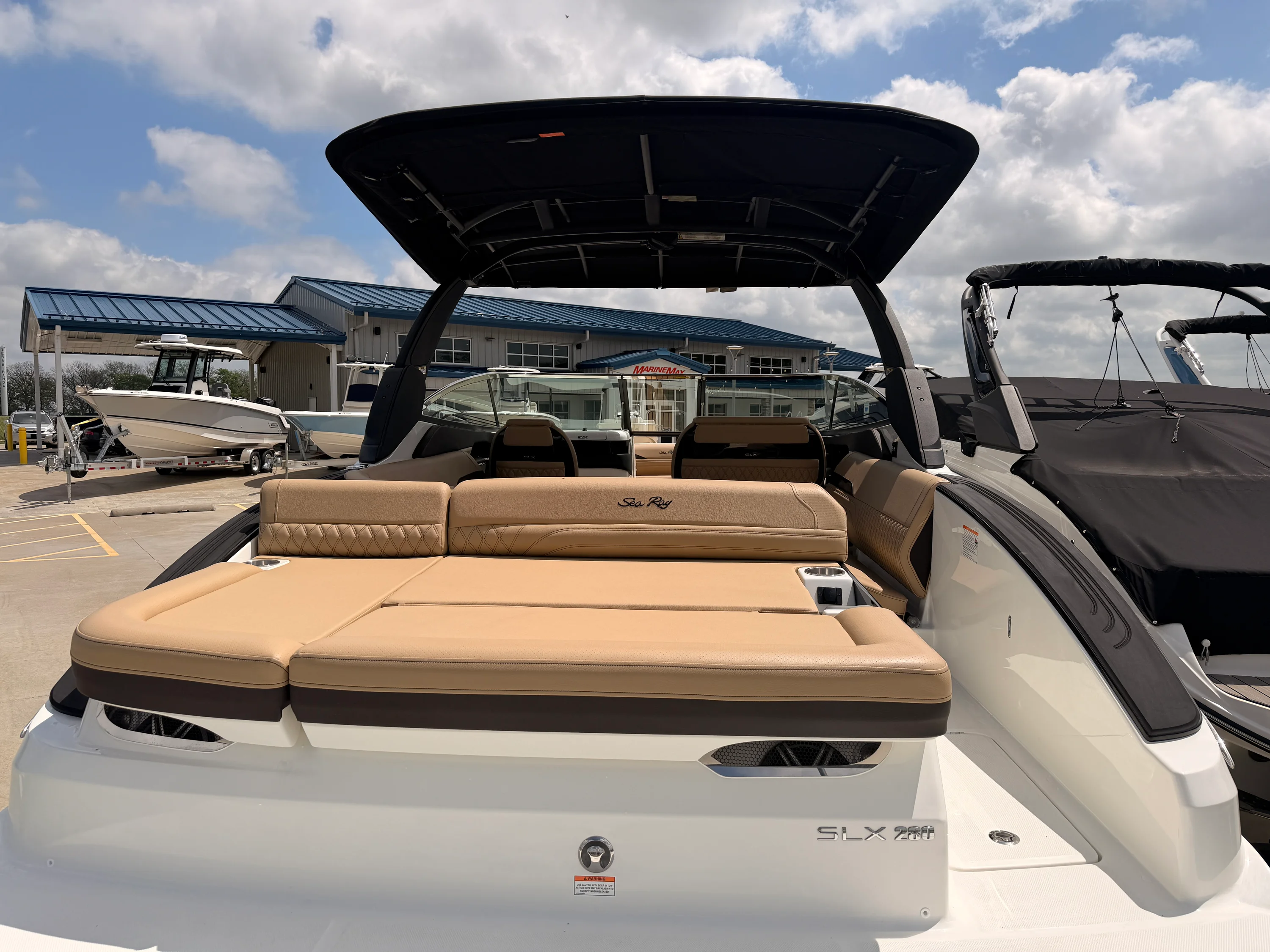 2026 Sea Ray SLX 280 Image Thumbnail #3