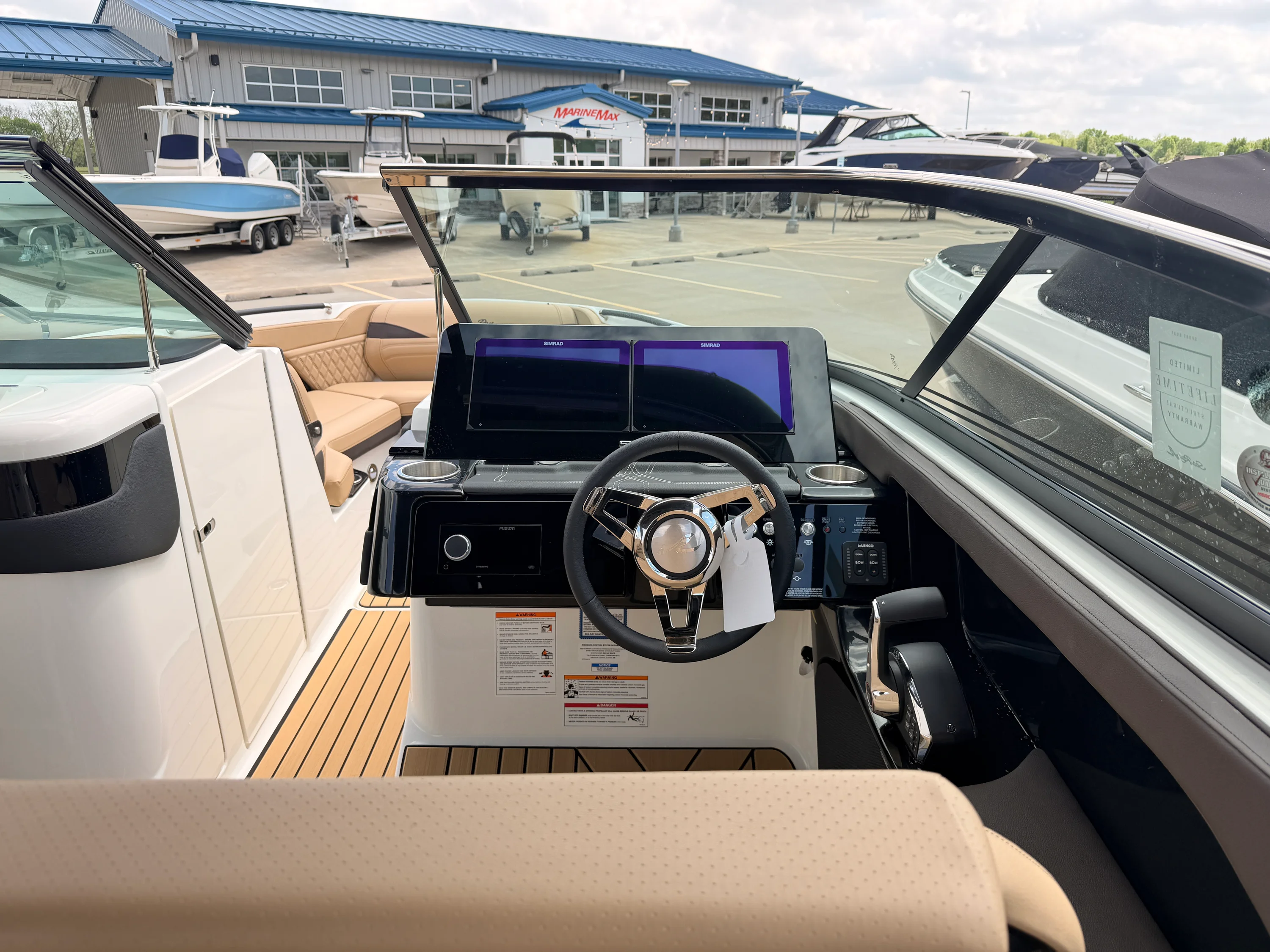 2026 Sea Ray SLX 280 Image Thumbnail #15