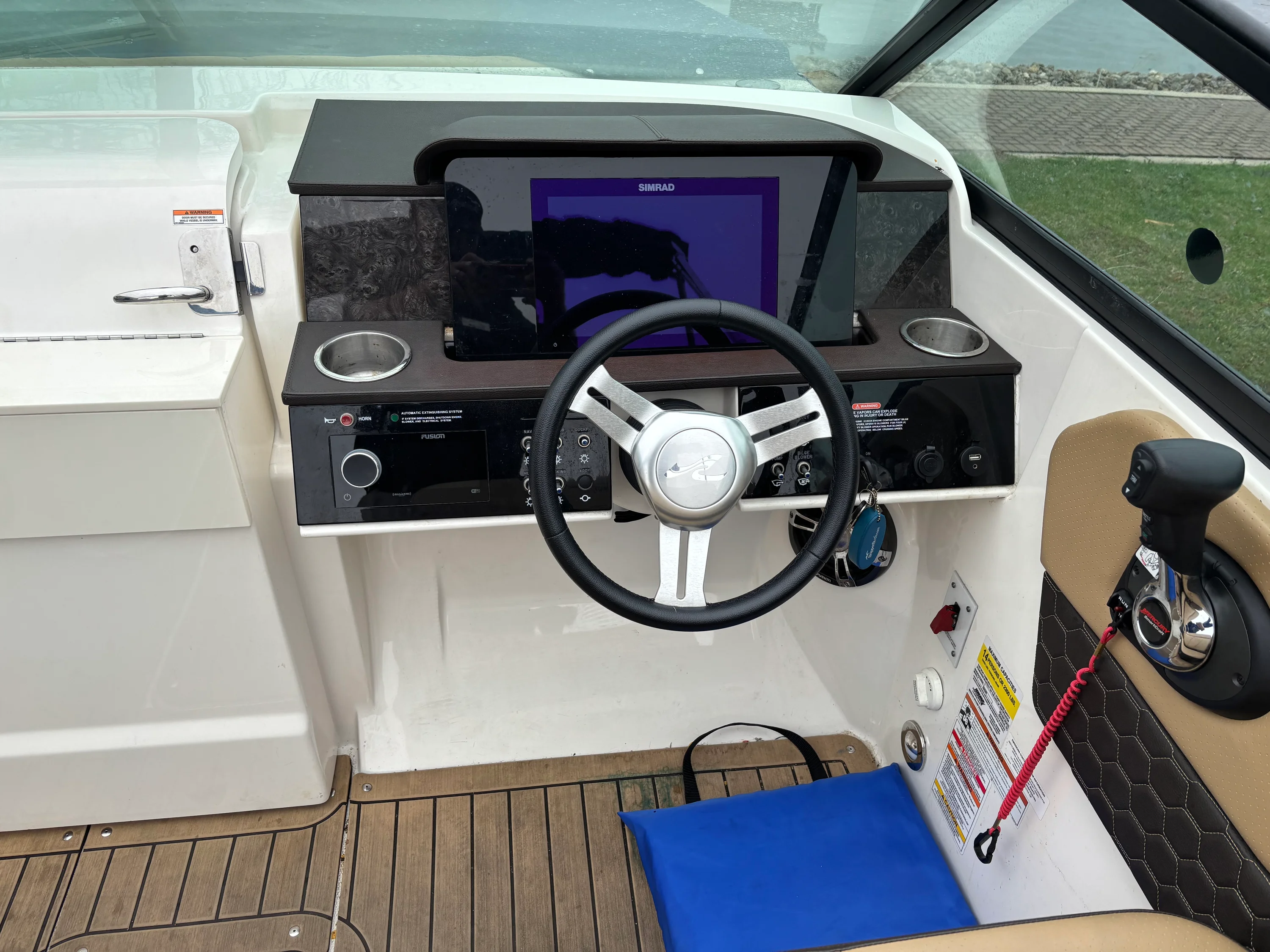 2020 Sea Ray 250 SDX Image Thumbnail #4