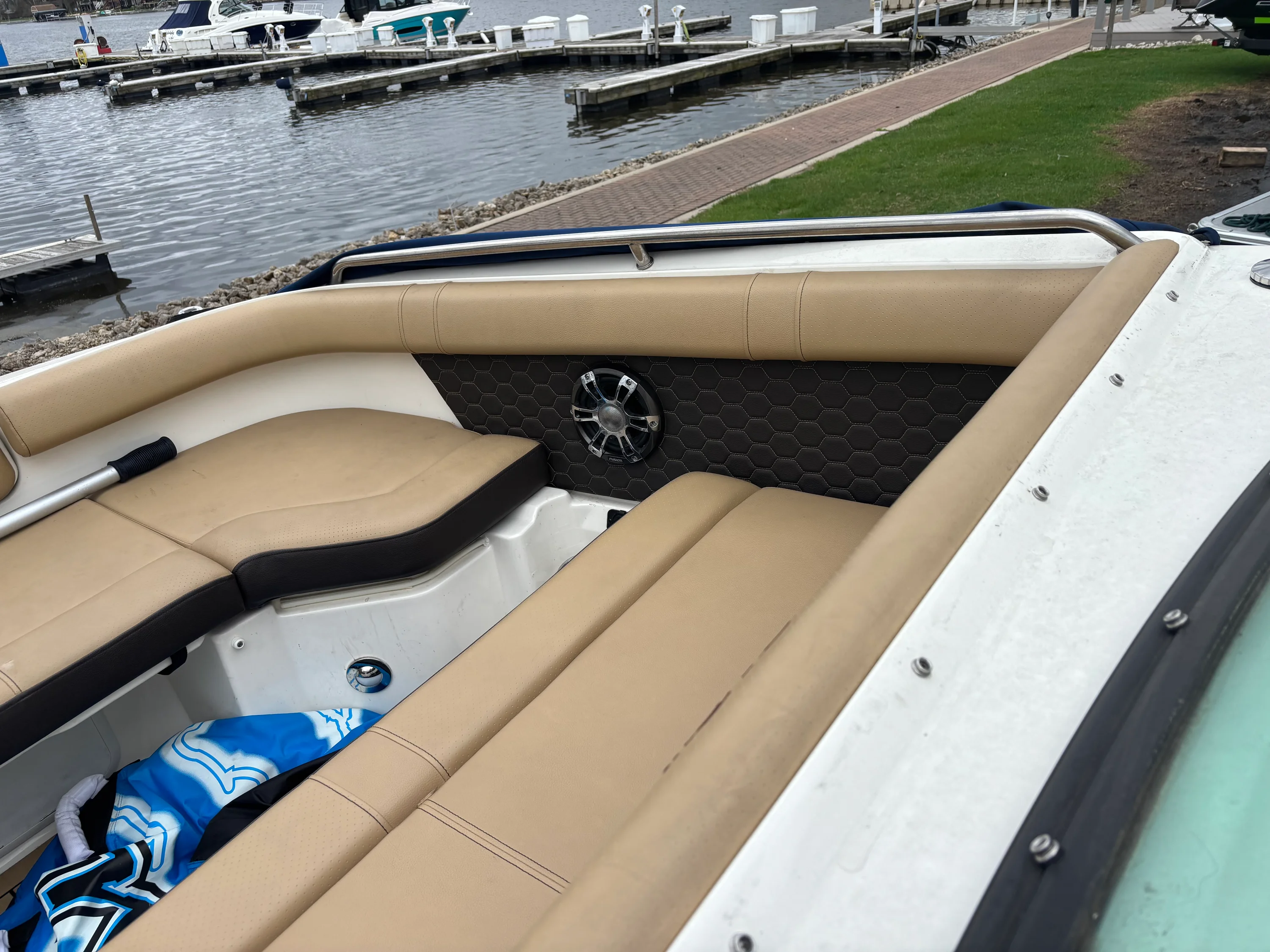 2020 Sea Ray 250 SDX Image Thumbnail #11