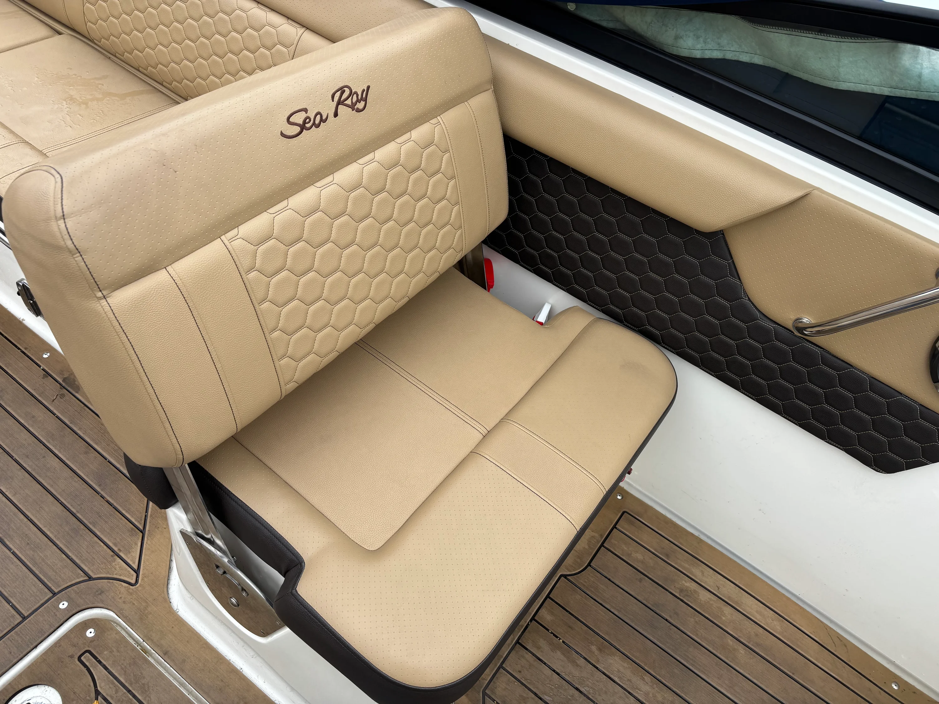 2020 Sea Ray 250 SDX Image Thumbnail #7