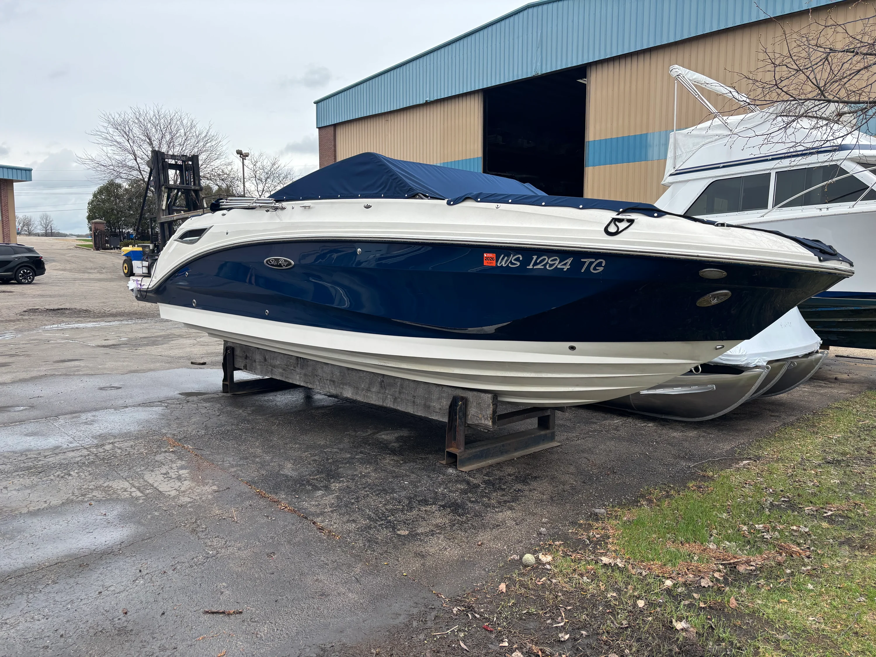 2020 Sea Ray 250 SDX Image Thumbnail #3