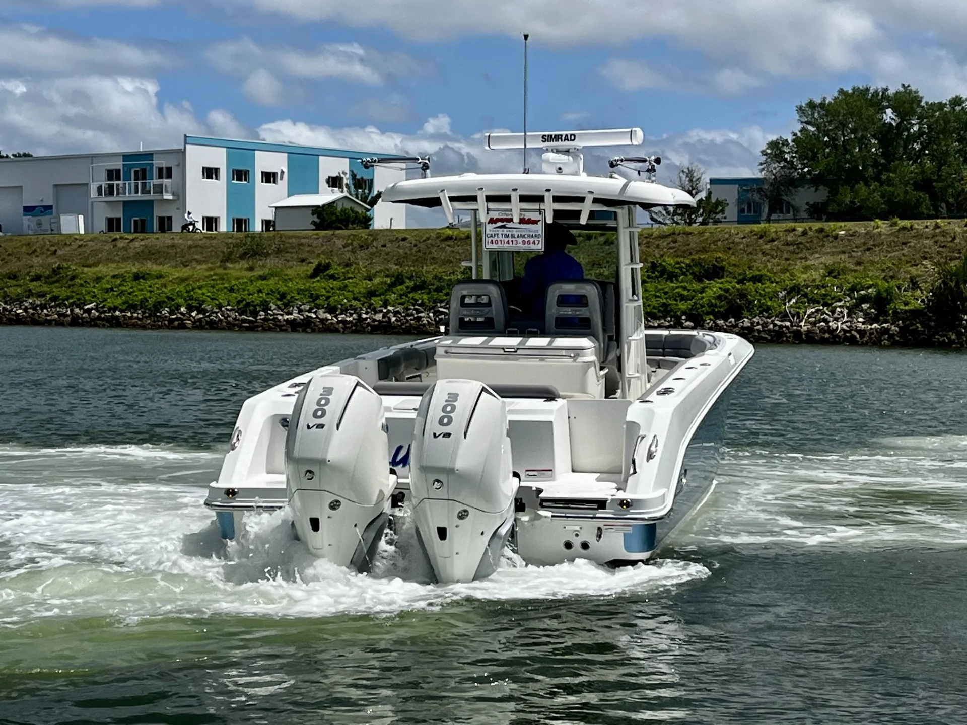 2023 Boston Whaler 330 OUTRAGE Image Thumbnail #14