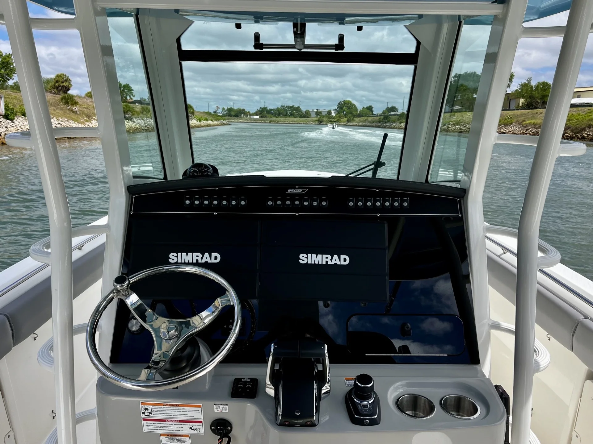 2023 Boston Whaler 330 OUTRAGE Image Thumbnail #19