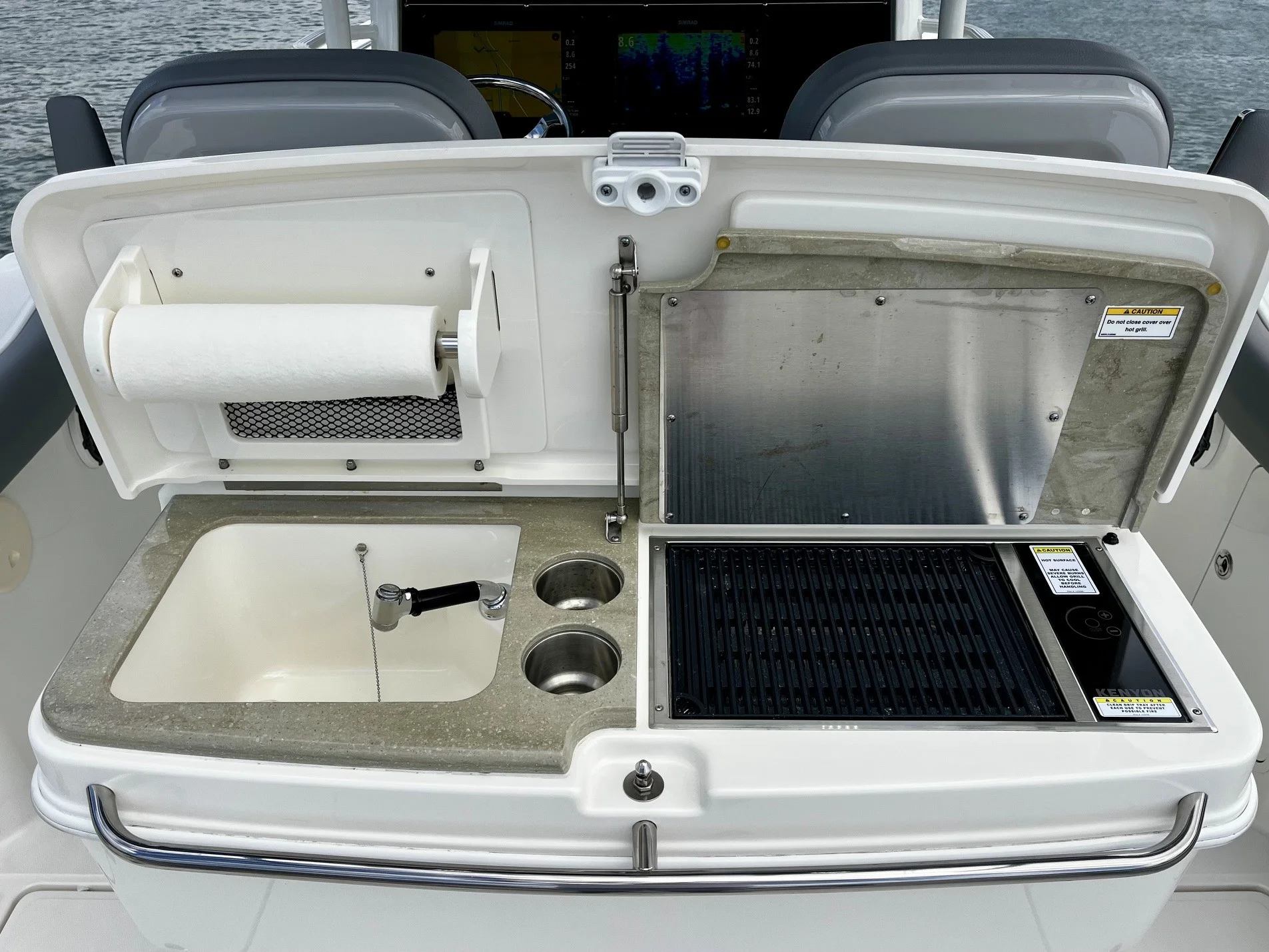 2023 Boston Whaler 330 OUTRAGE Image Thumbnail #44