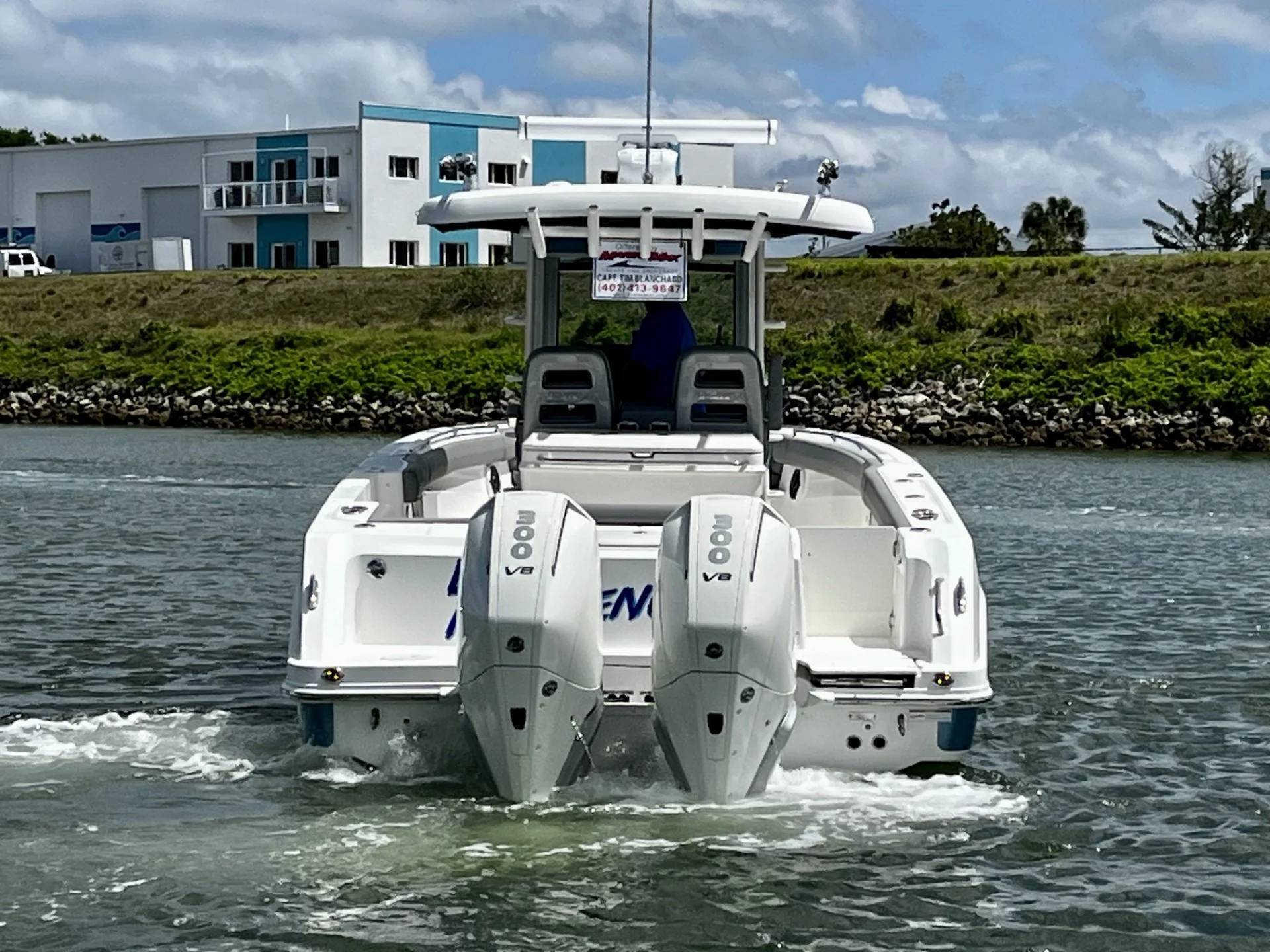 2023 Boston Whaler 330 OUTRAGE Image Thumbnail #16