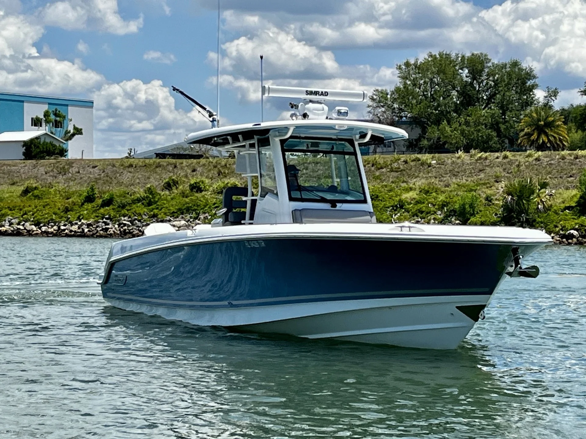 2023 Boston Whaler 330 OUTRAGE Image Thumbnail #3
