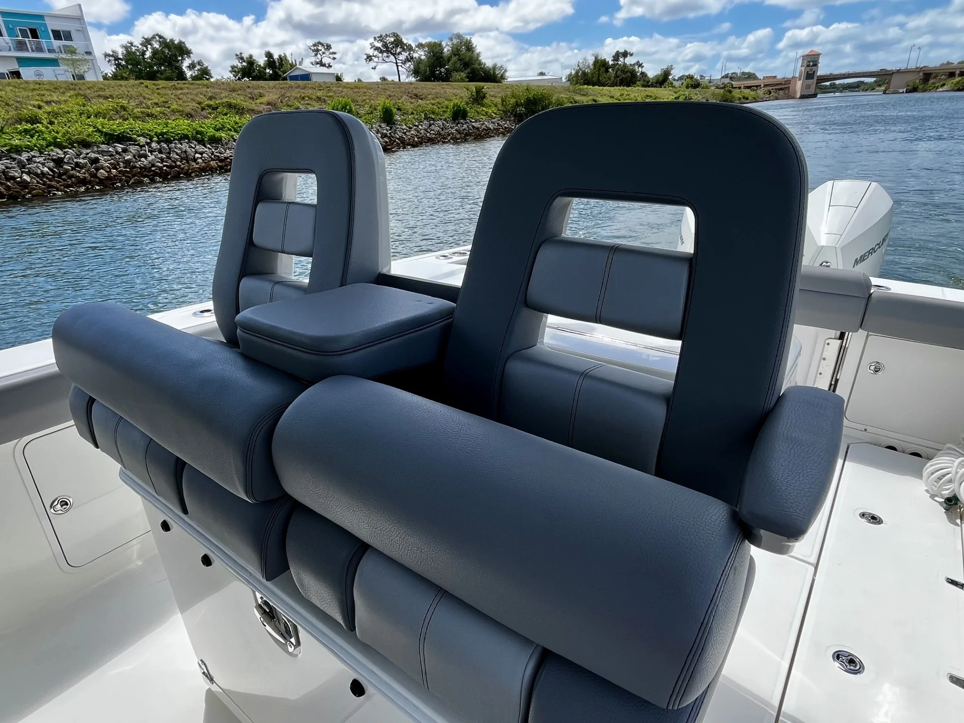 2023 Boston Whaler 330 OUTRAGE Image Thumbnail #25