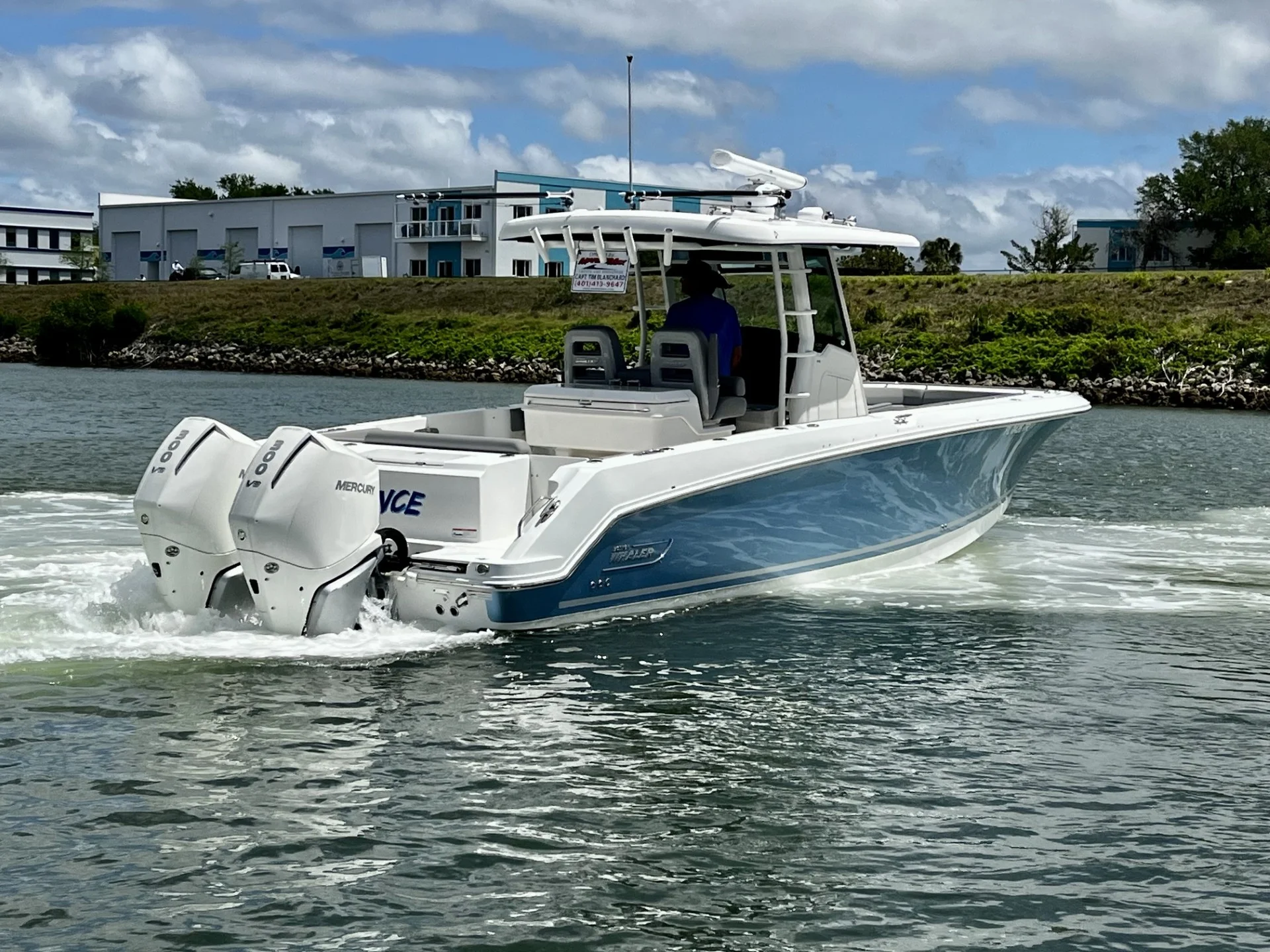 2023 Boston Whaler 330 OUTRAGE Image Thumbnail #15