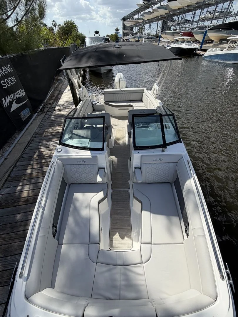 2024 Sea Ray 270 SDX OB Image Thumbnail #27