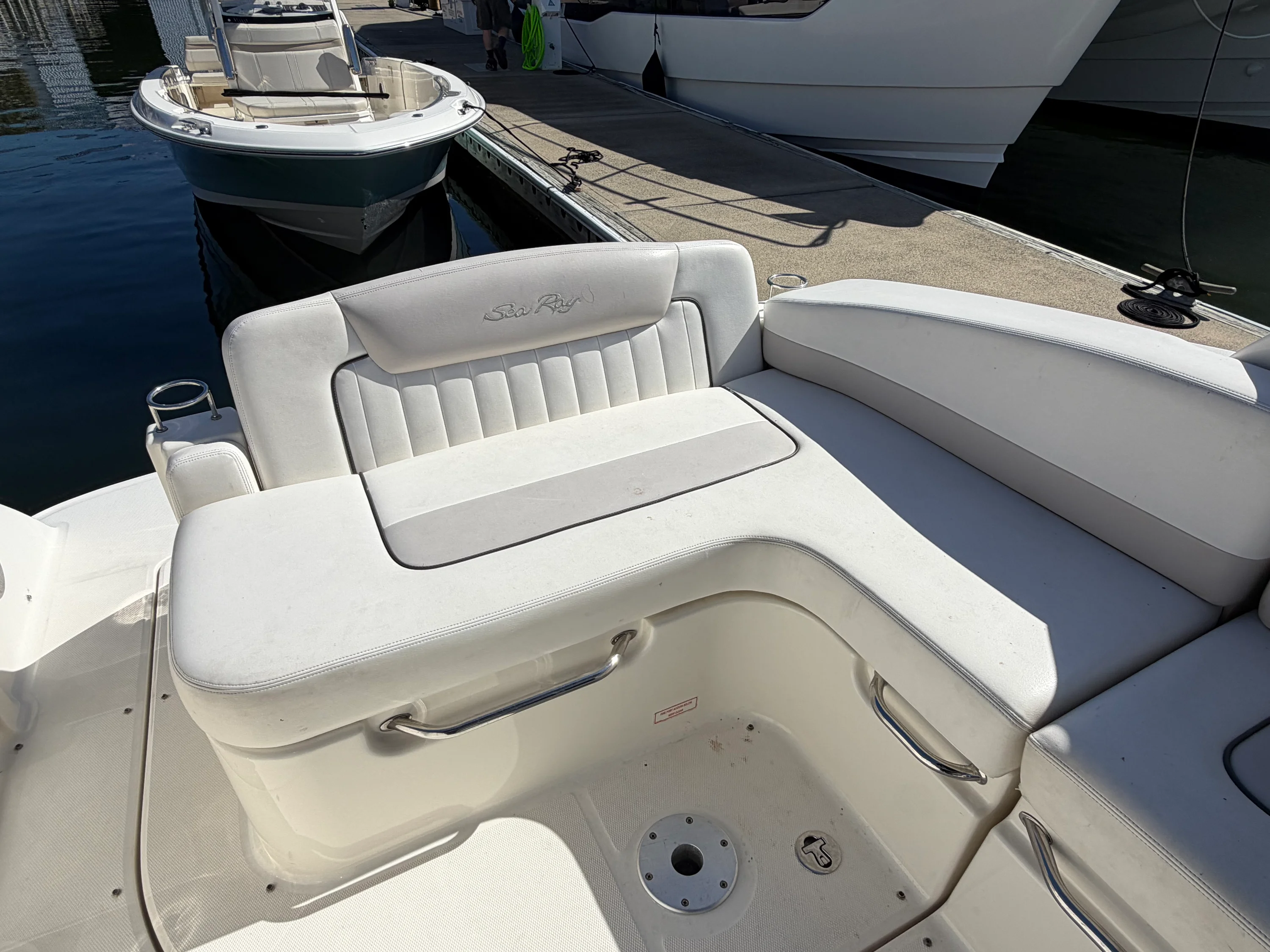 2011 Sea Ray 280 SUNDANCER Image Thumbnail #17