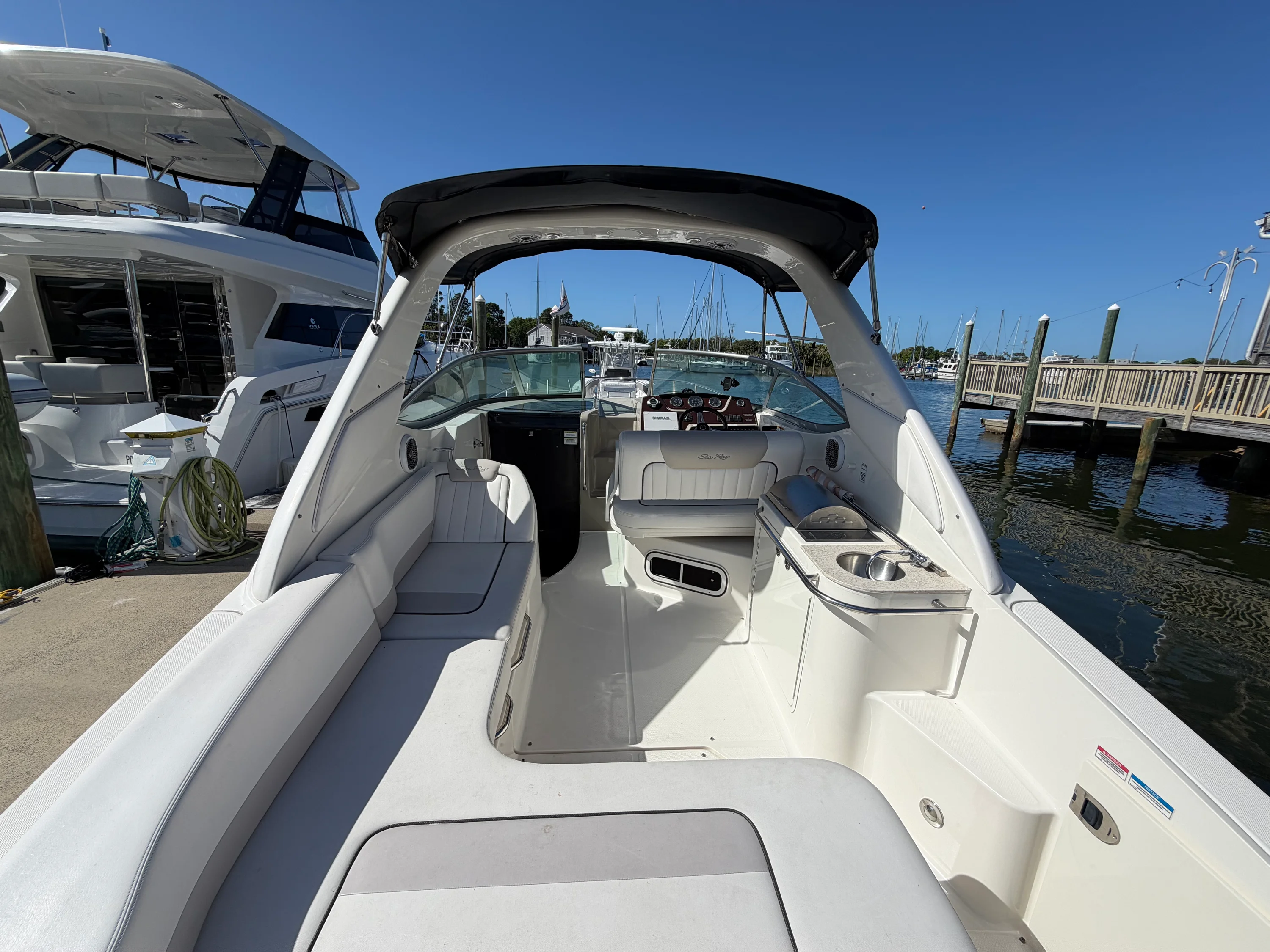 2011 Sea Ray 280 SUNDANCER Image Thumbnail #12