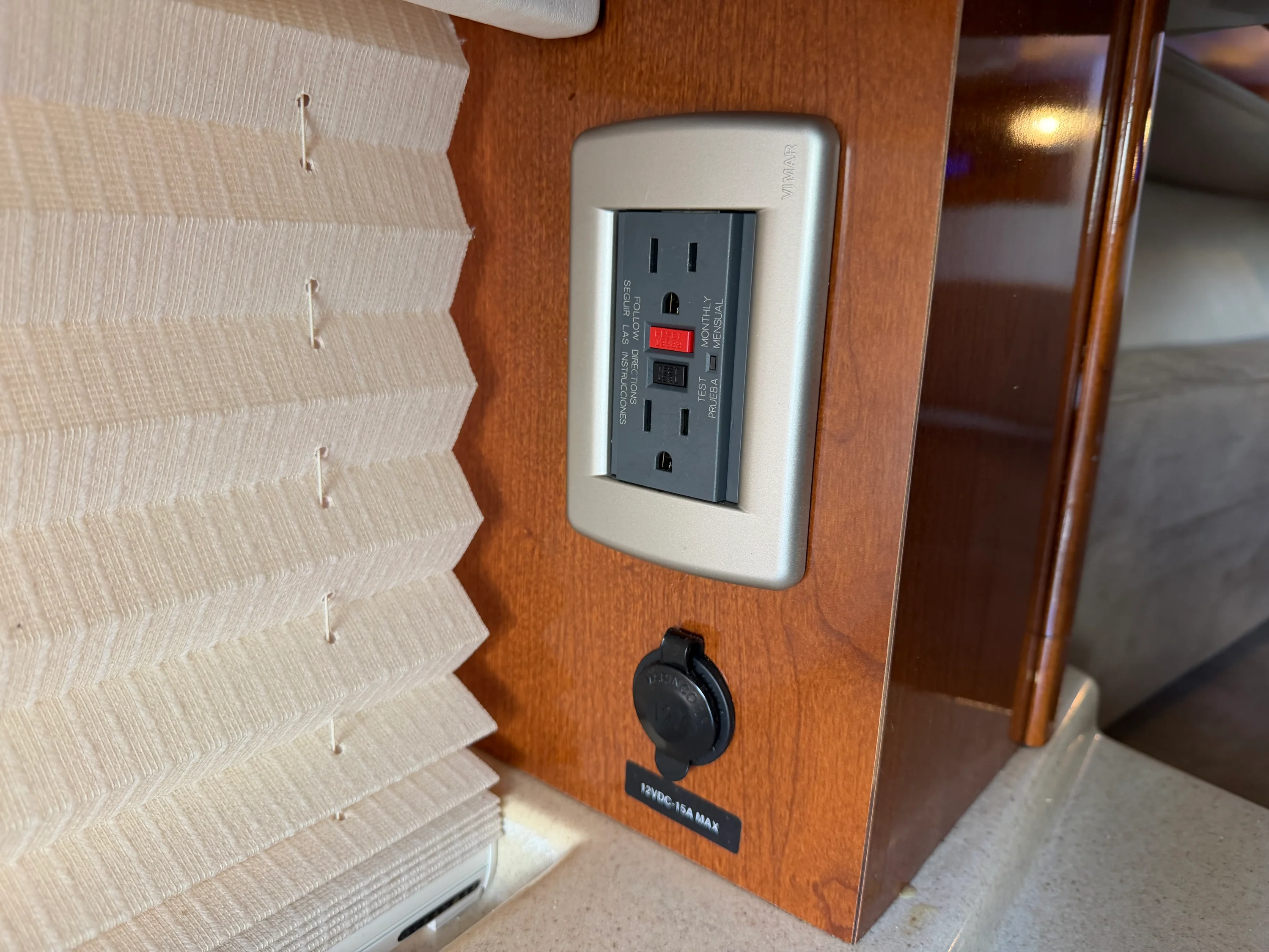 2011 Sea Ray 280 SUNDANCER Image Thumbnail #47