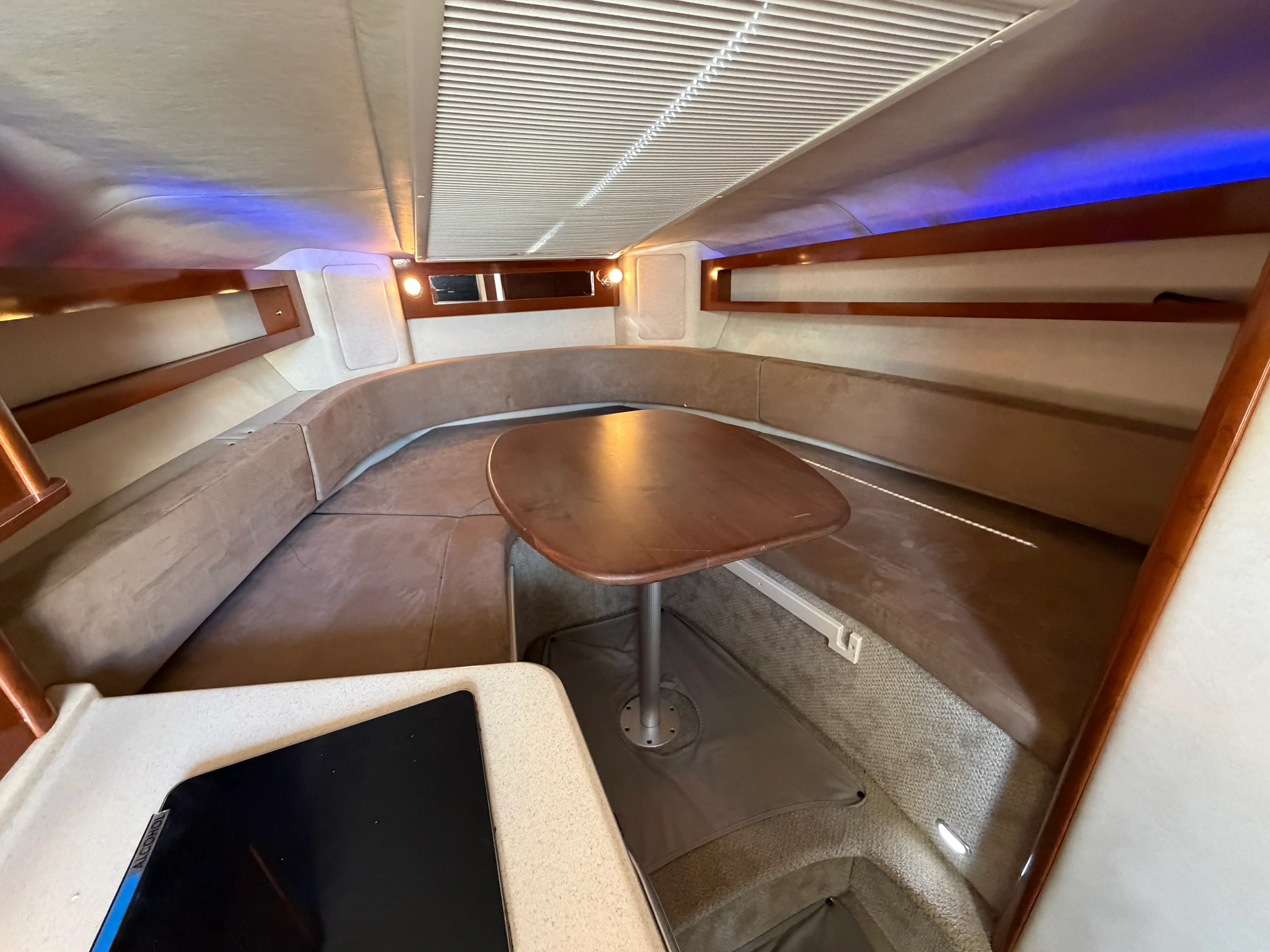 2011 Sea Ray 280 SUNDANCER Image Thumbnail #37