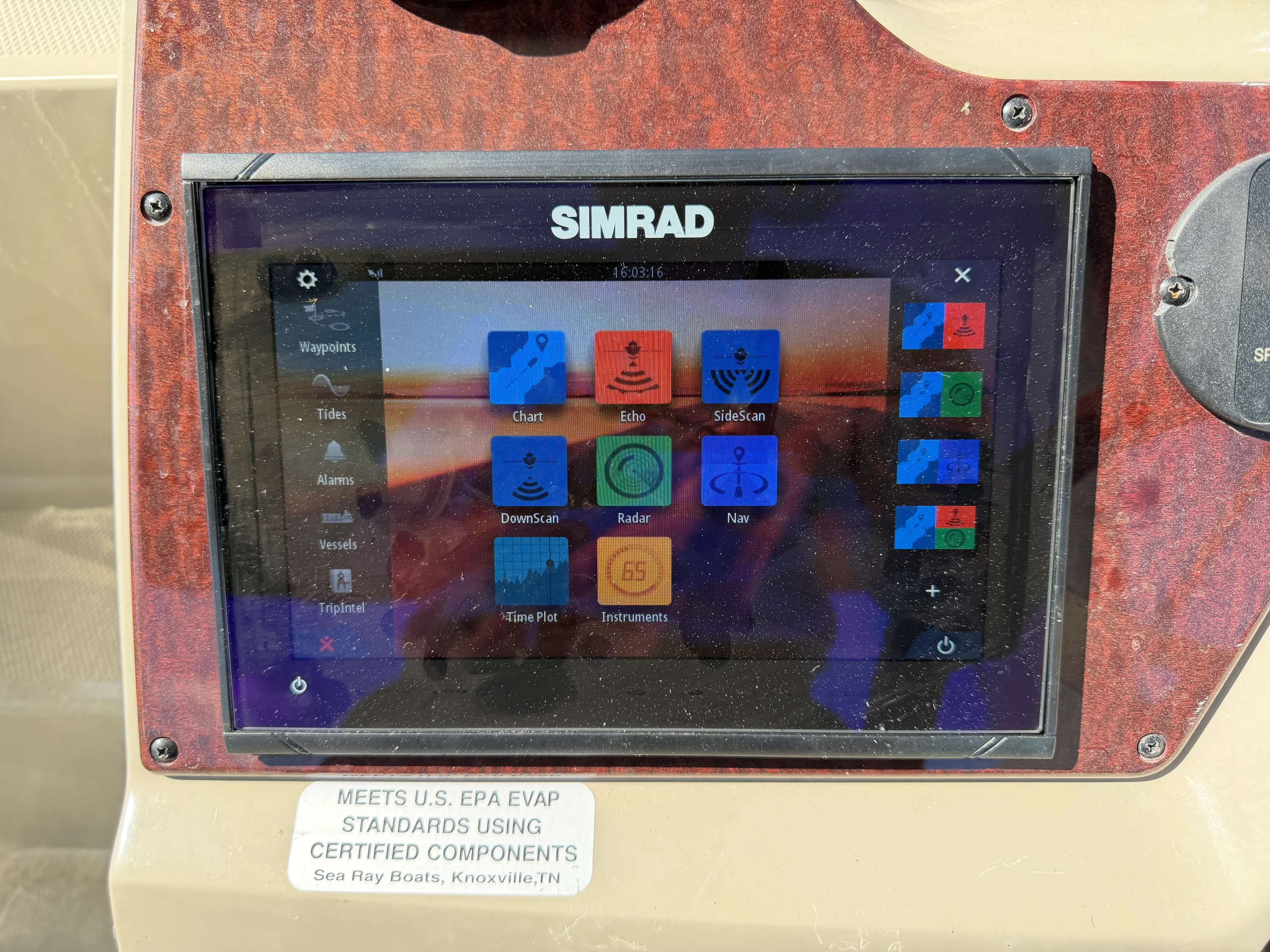 2011 Sea Ray 280 SUNDANCER Image Thumbnail #21