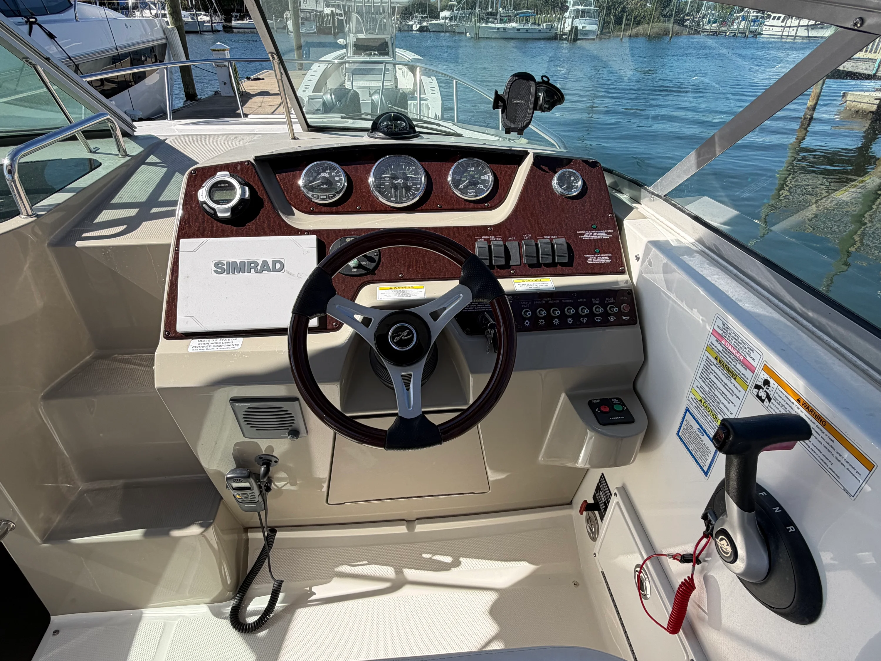 2011 Sea Ray 280 SUNDANCER Image Thumbnail #18