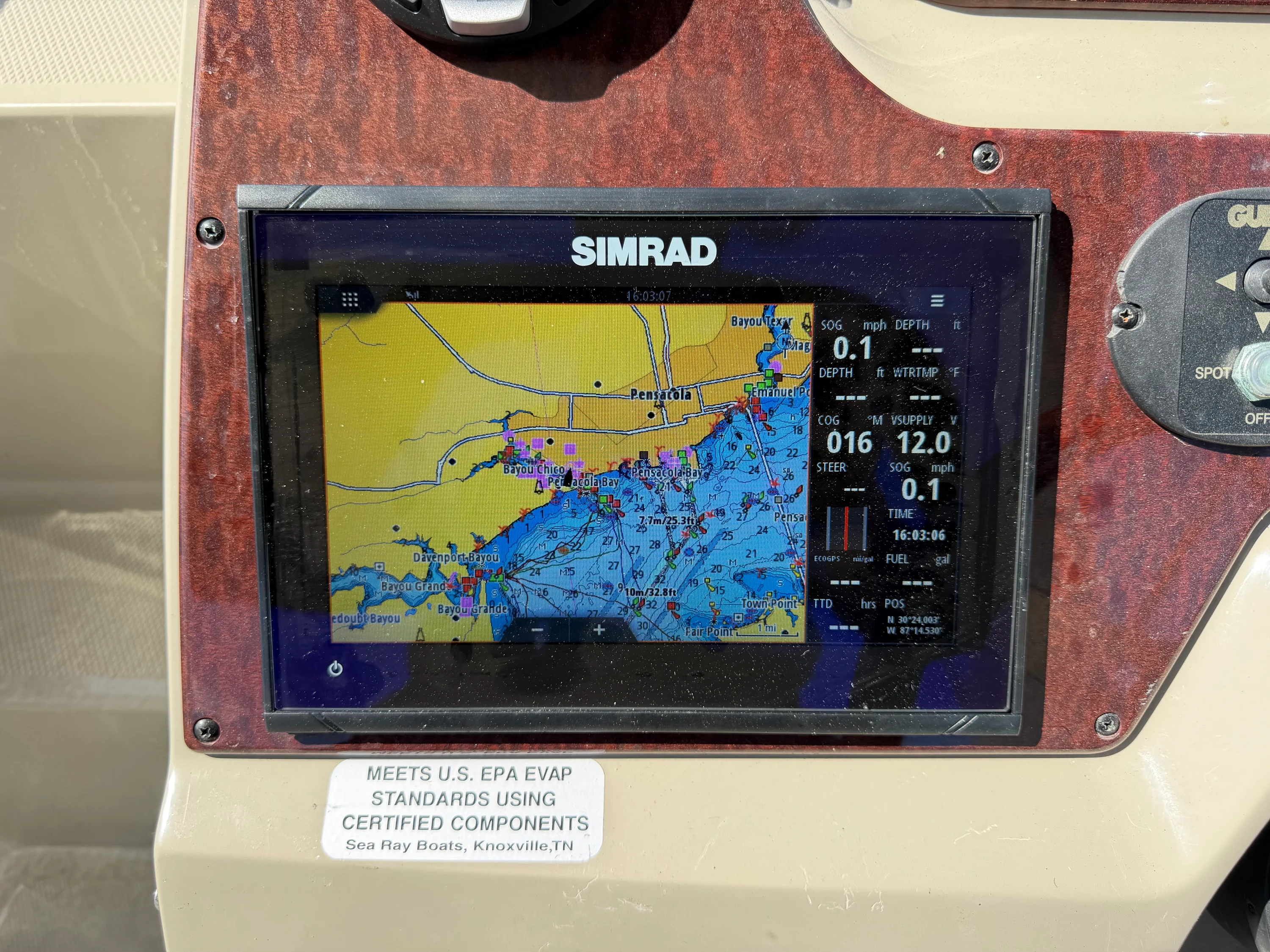 2011 Sea Ray 280 SUNDANCER Image Thumbnail #23