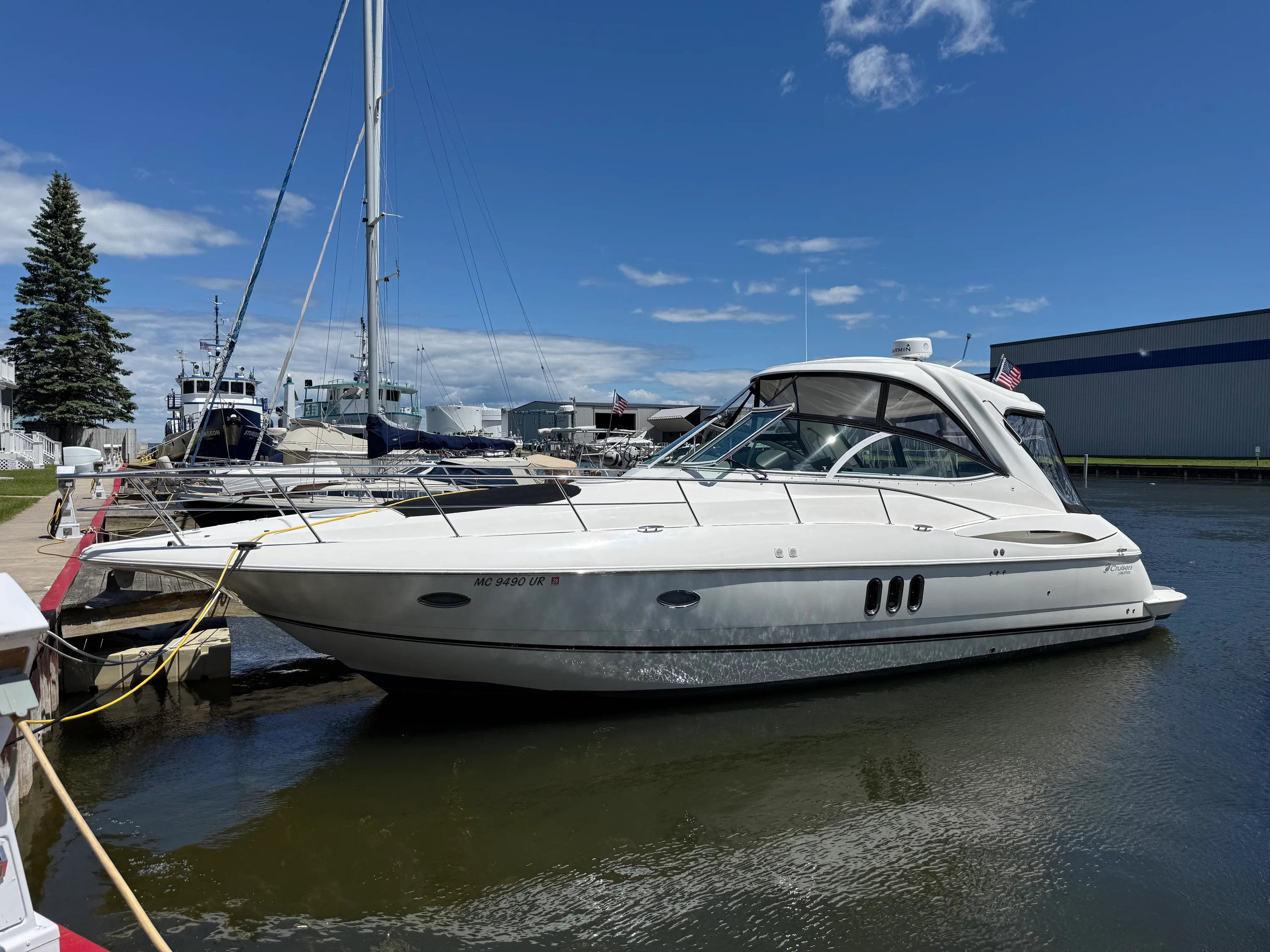 2006 Cruisers Yachts 420 EXPRESS Image Thumbnail #0