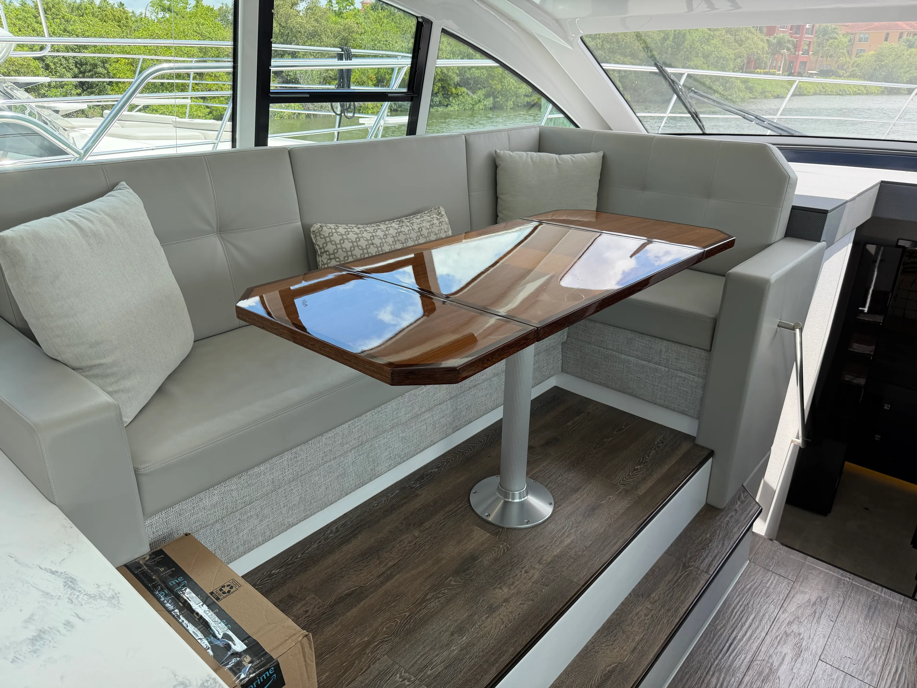 2022 Cruisers Yachts 46 Cantius Image Thumbnail #27