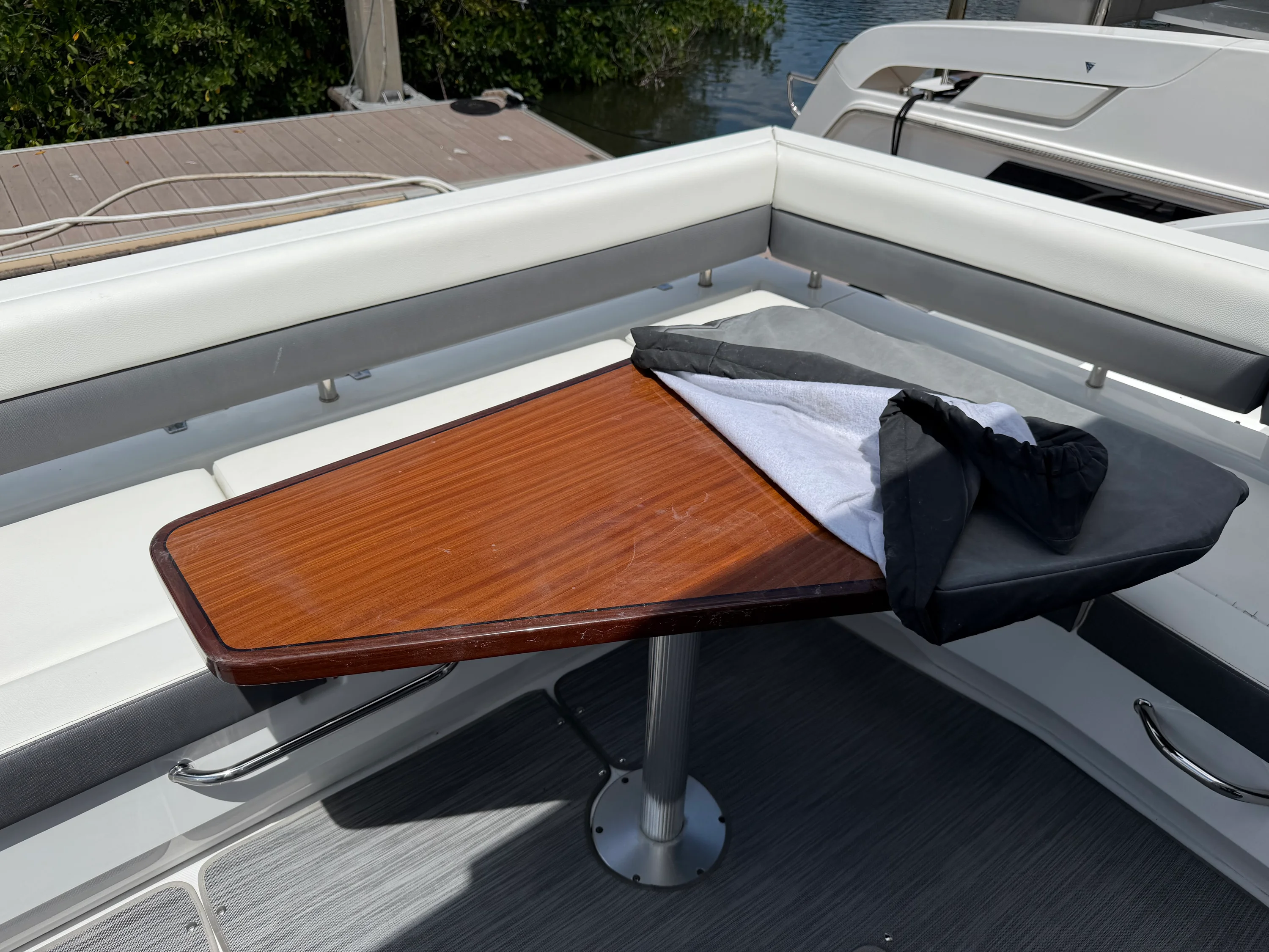 2022 Cruisers Yachts 46 Cantius Image Thumbnail #5