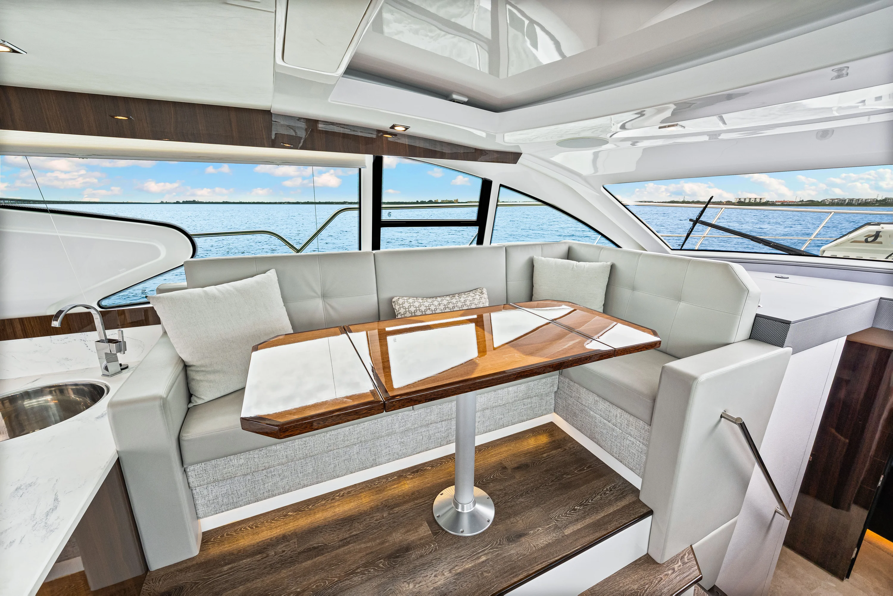 2022 Cruisers Yachts 46 Cantius Image Thumbnail #58