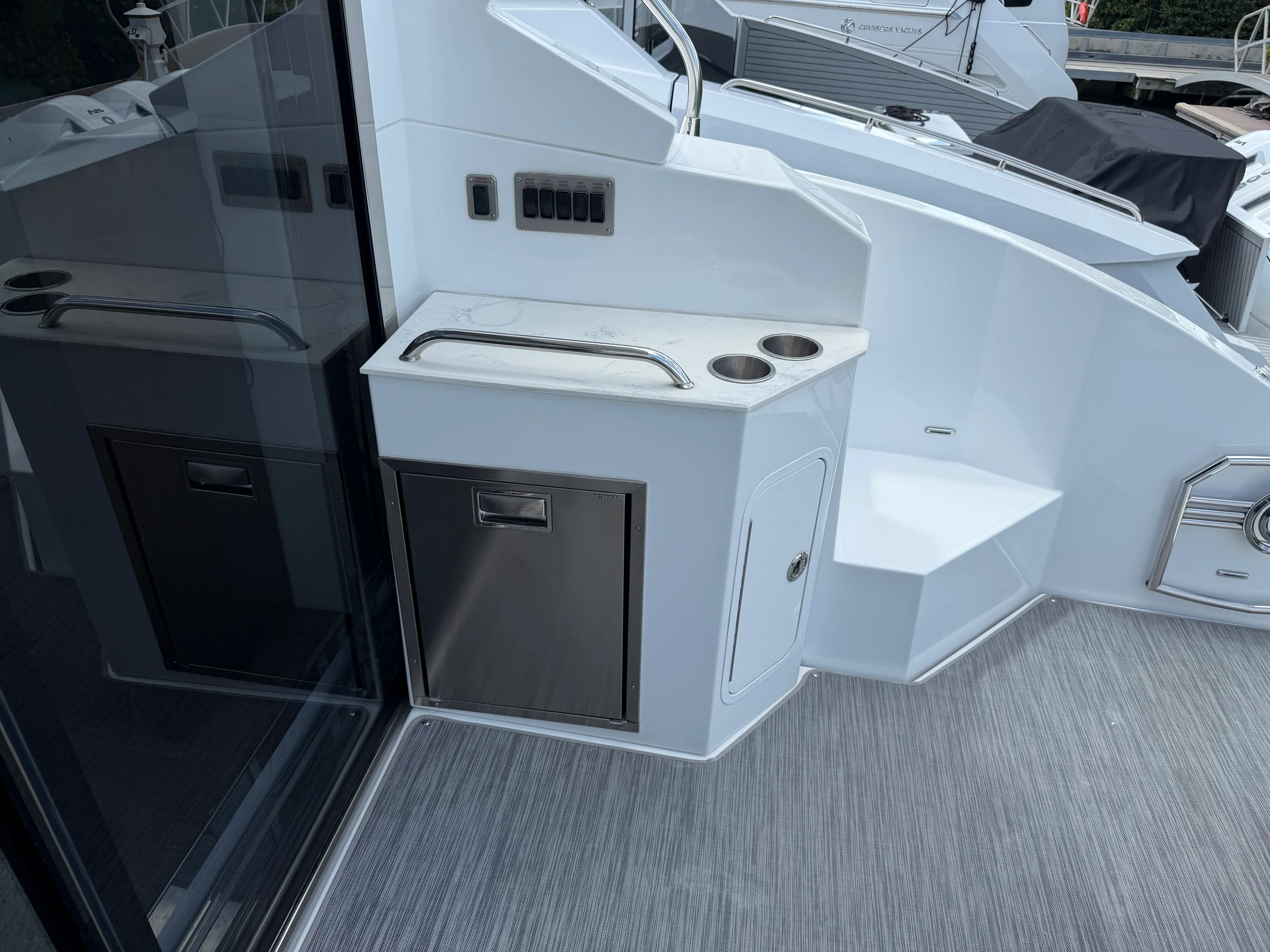 2022 Cruisers Yachts 46 Cantius Image Thumbnail #6