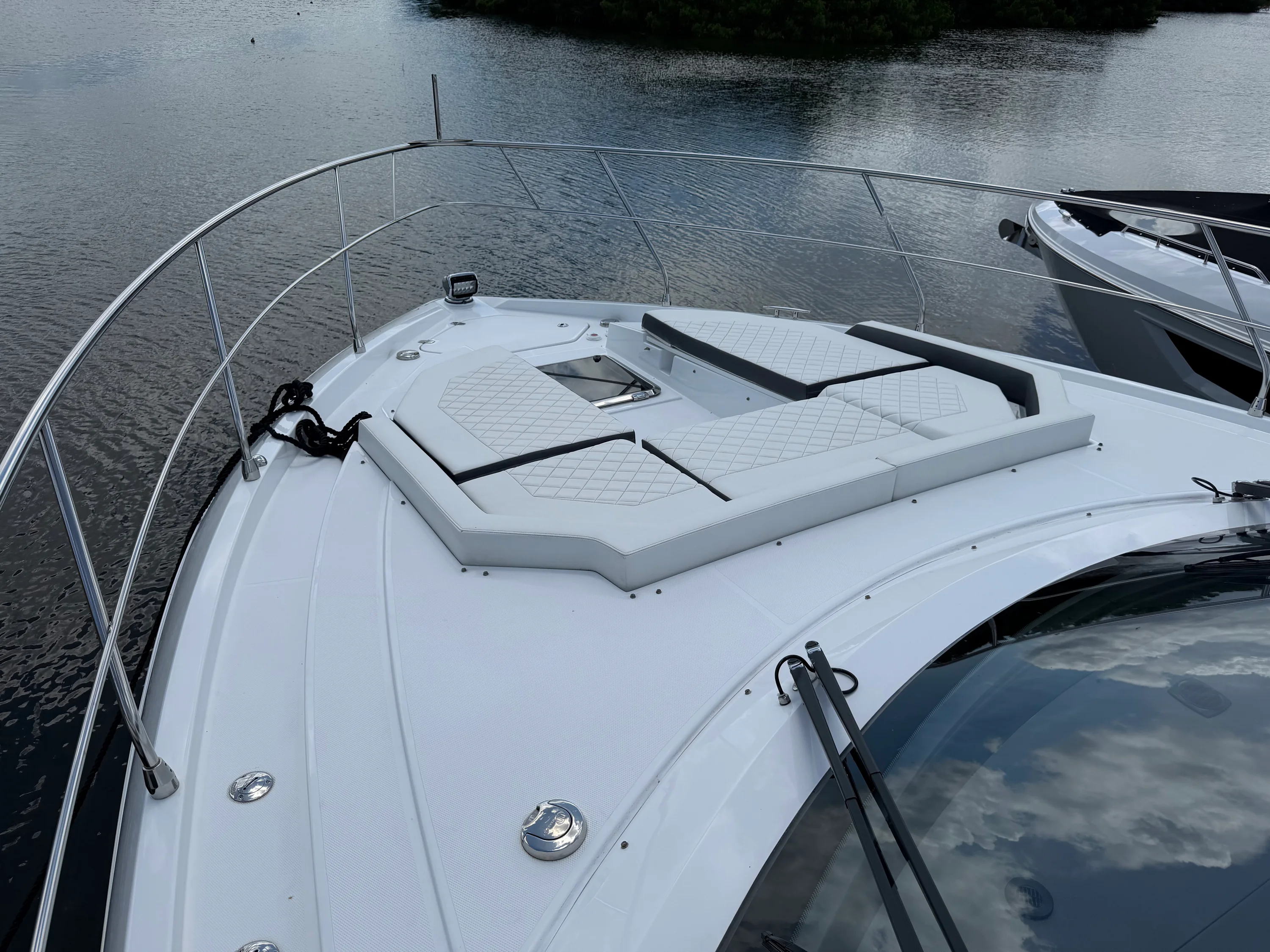 2022 Cruisers Yachts 46 Cantius Image Thumbnail #9