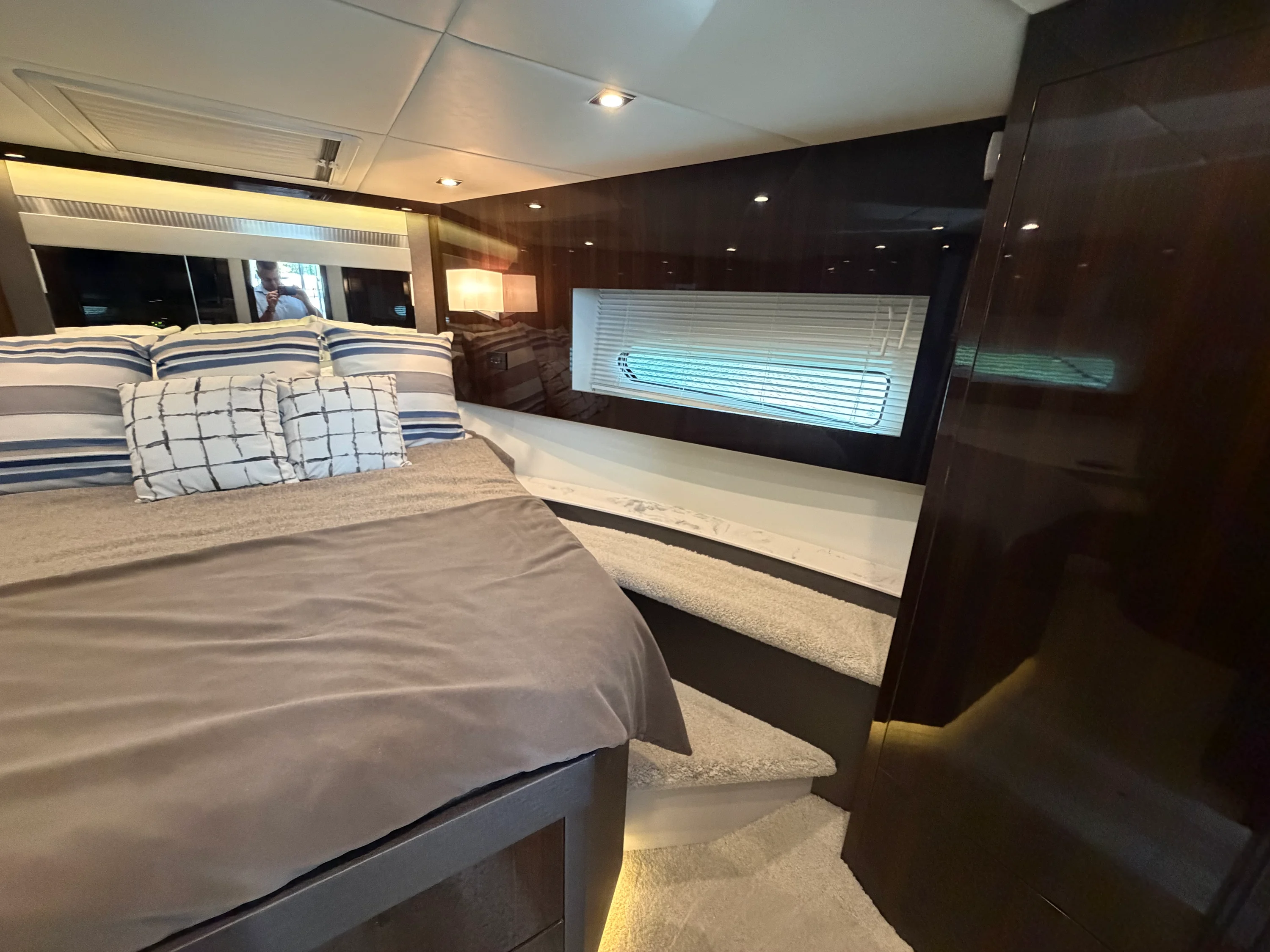 2022 Cruisers Yachts 46 Cantius Image Thumbnail #16