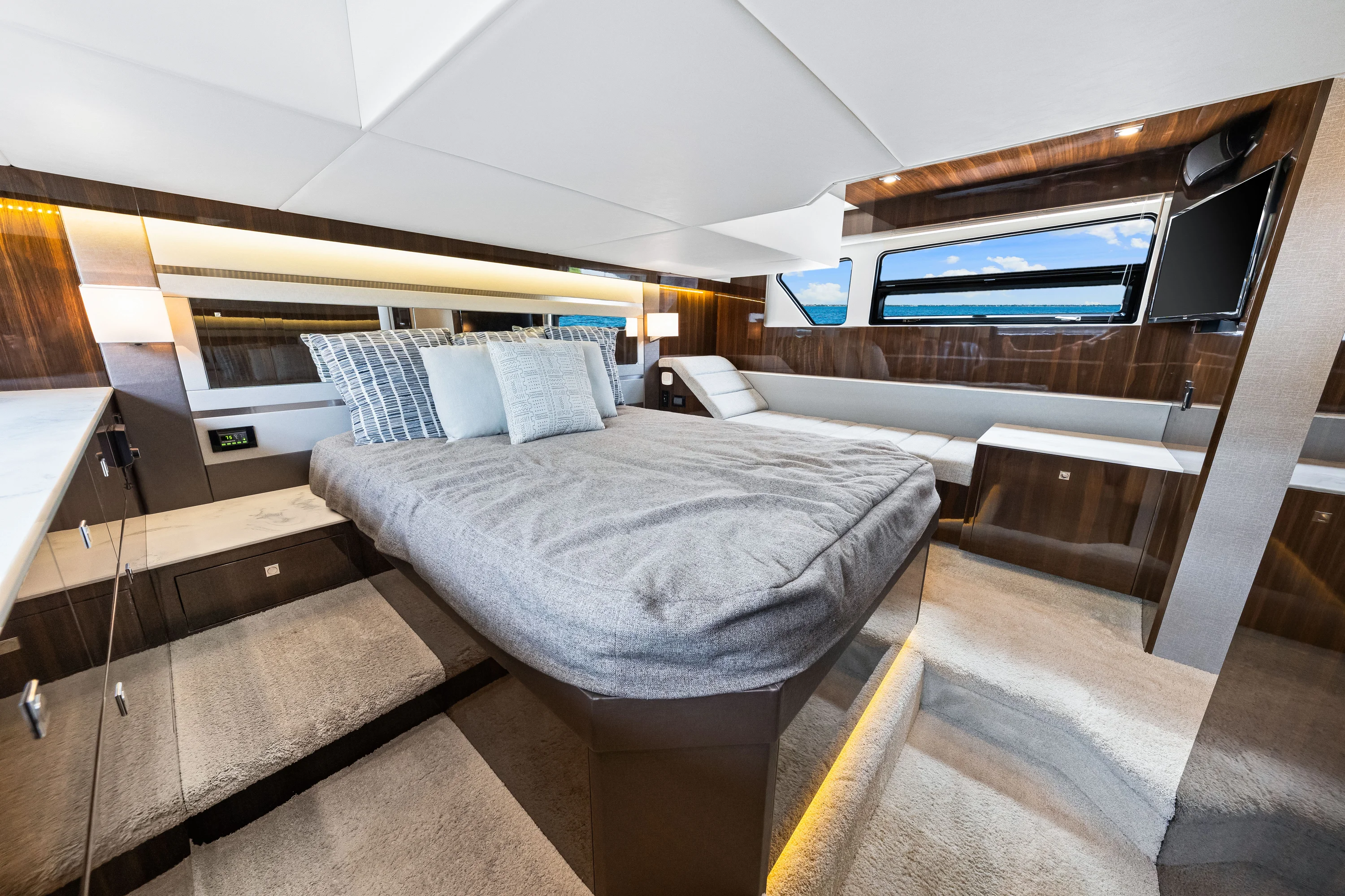 2022 Cruisers Yachts 46 Cantius Image Thumbnail #65