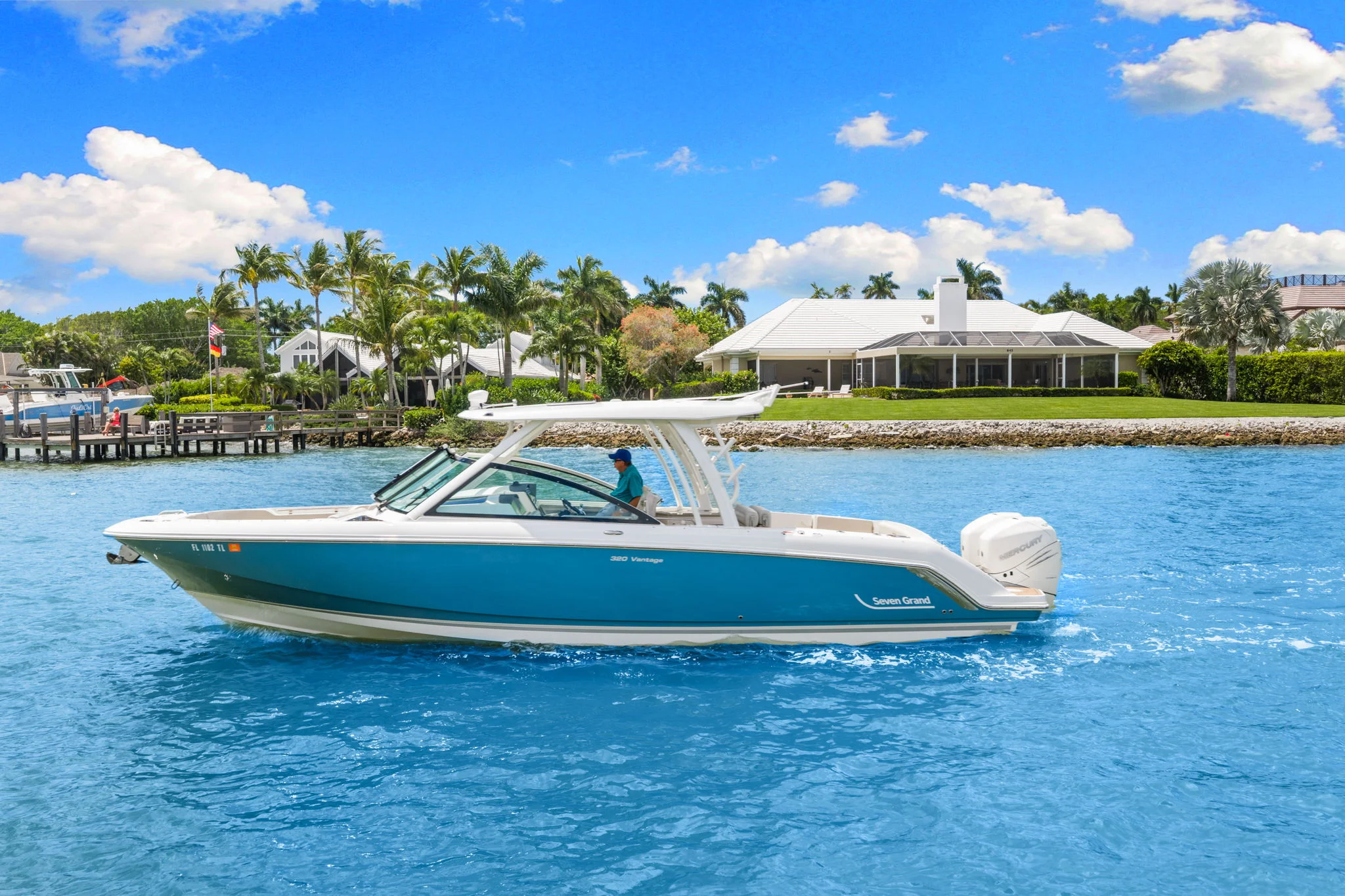 2019 Boston Whaler 320 VANTAGE Image Thumbnail #1