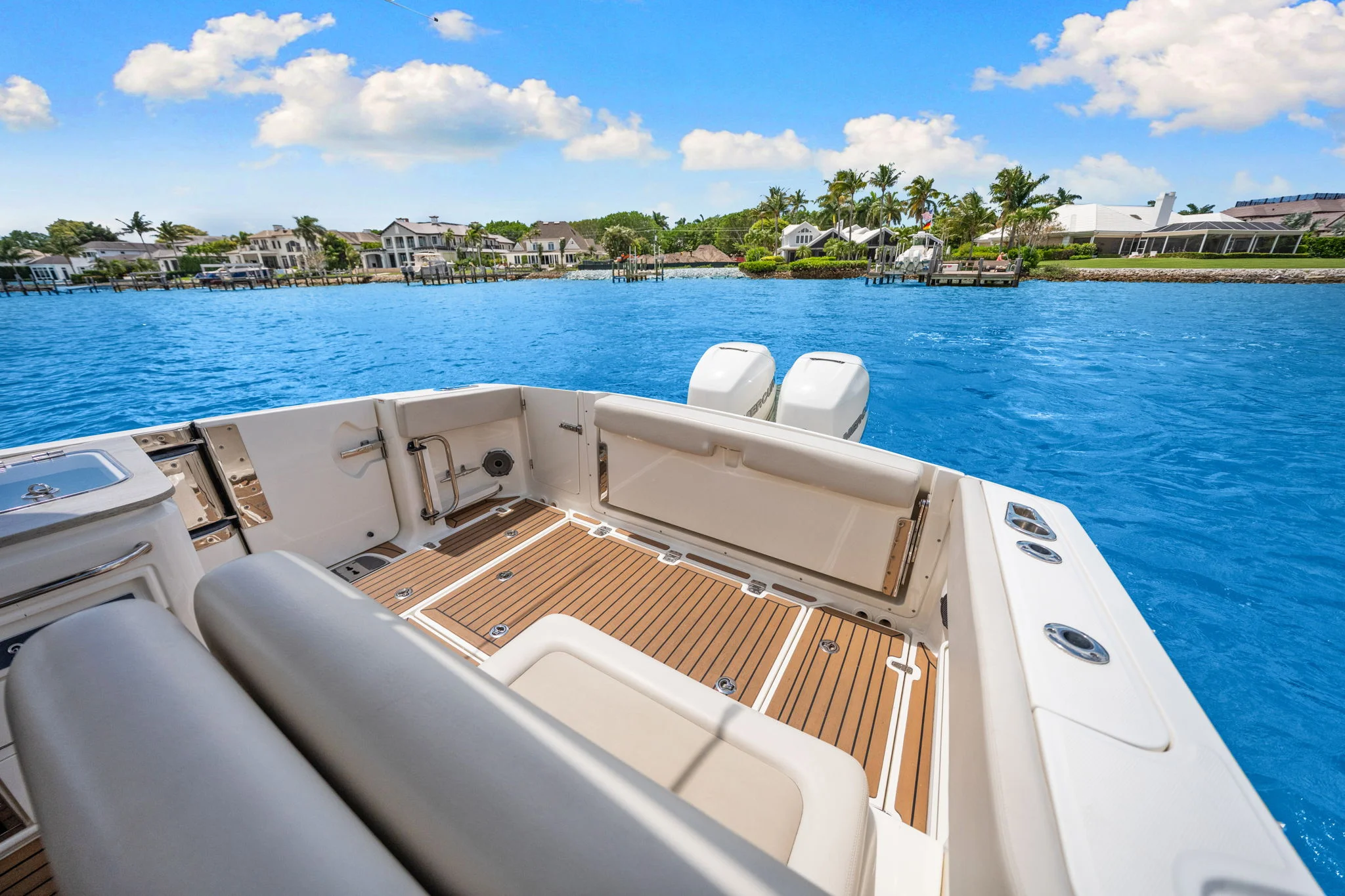 2019 Boston Whaler 320 VANTAGE Image Thumbnail #13