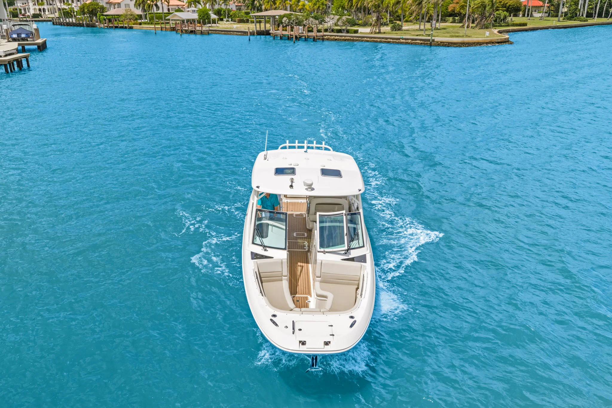 2019 Boston Whaler 320 VANTAGE Image Thumbnail #6