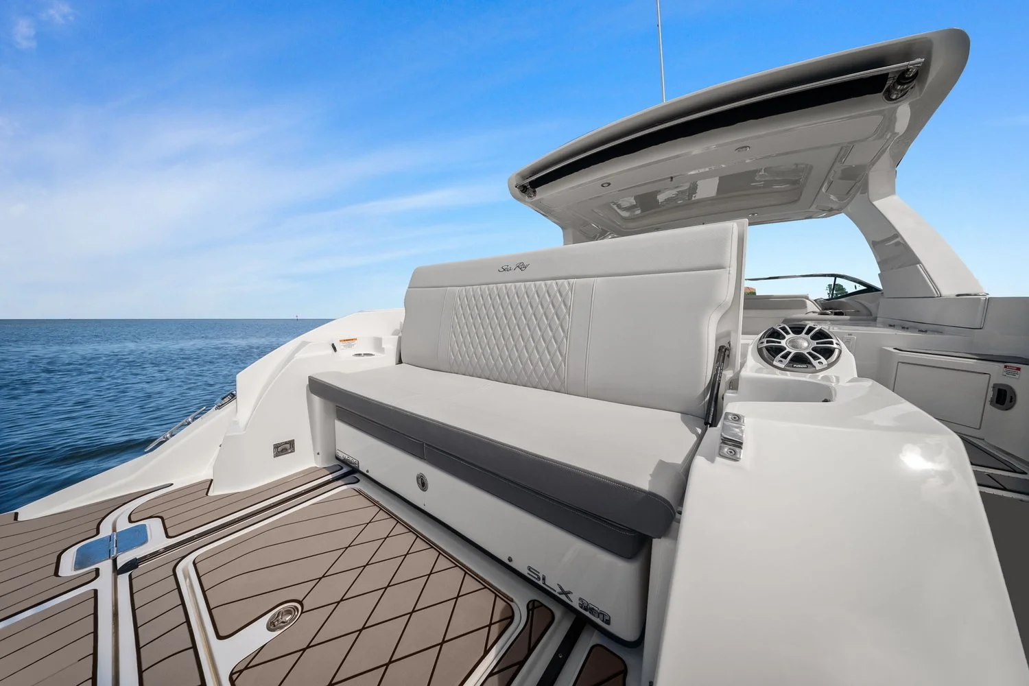 2023 Sea Ray SLX 350 OB Image Thumbnail #35