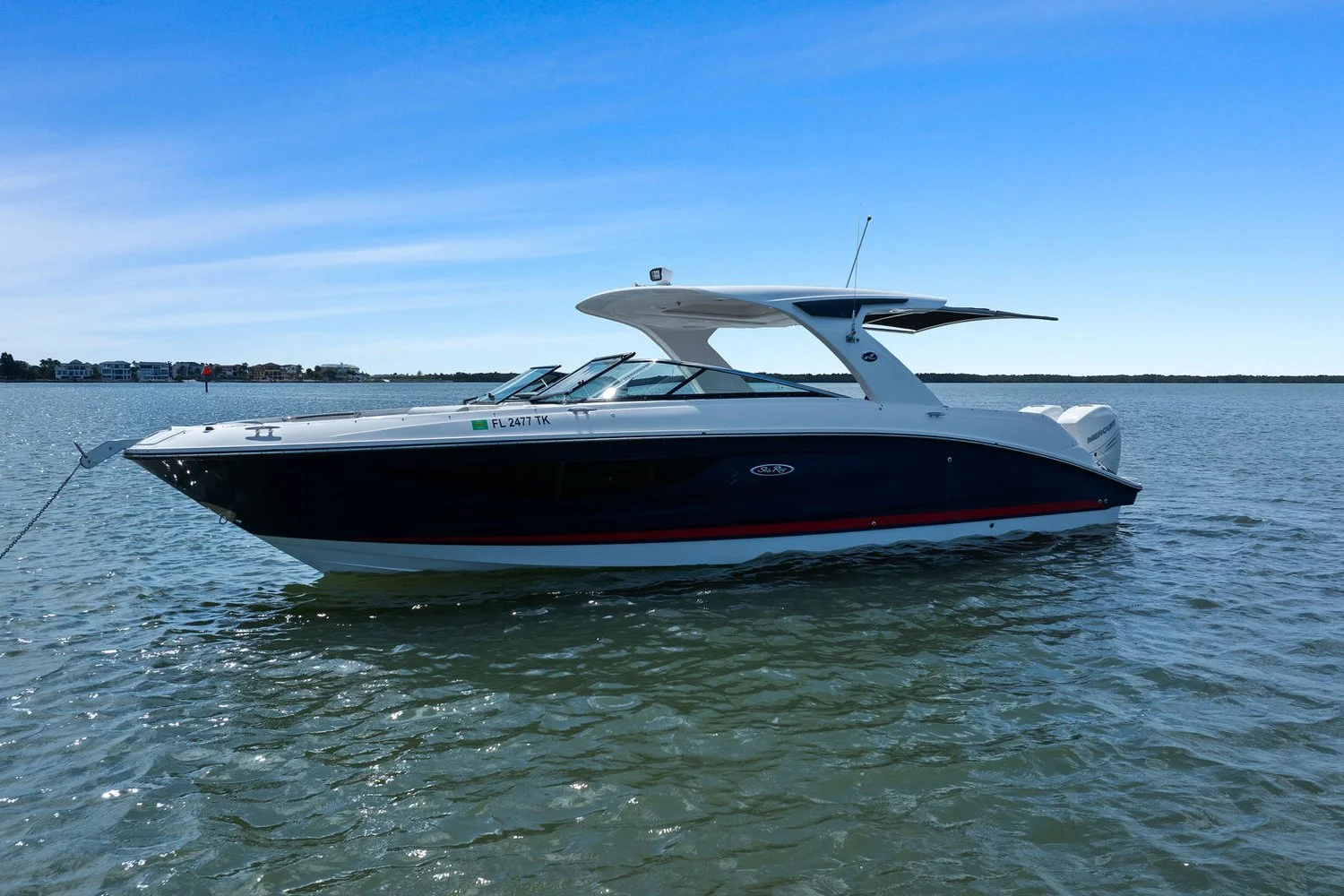 2023 Sea Ray SLX 350 OB Image Thumbnail #6