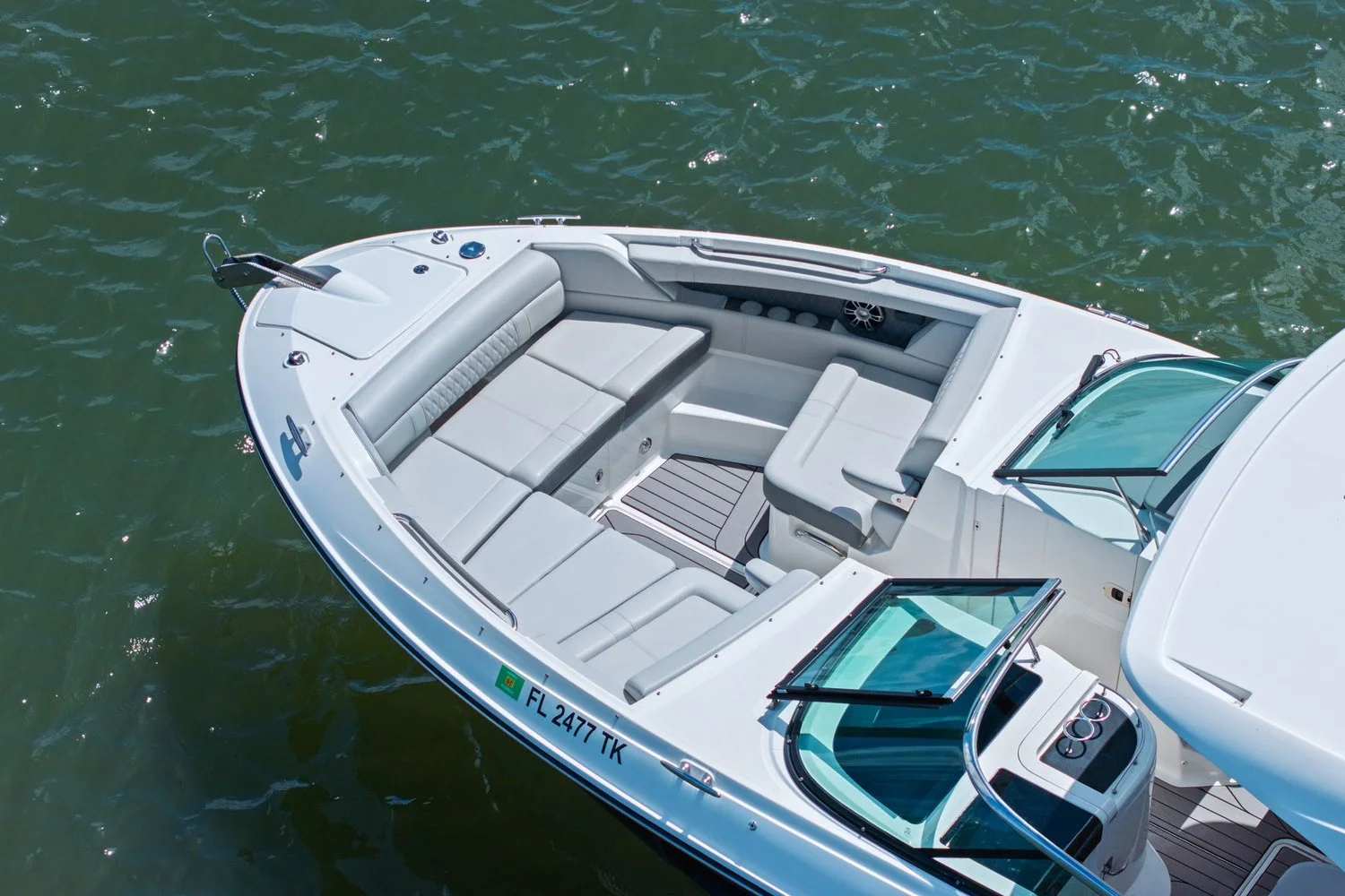 2023 Sea Ray SLX 350 OB Image Thumbnail #7