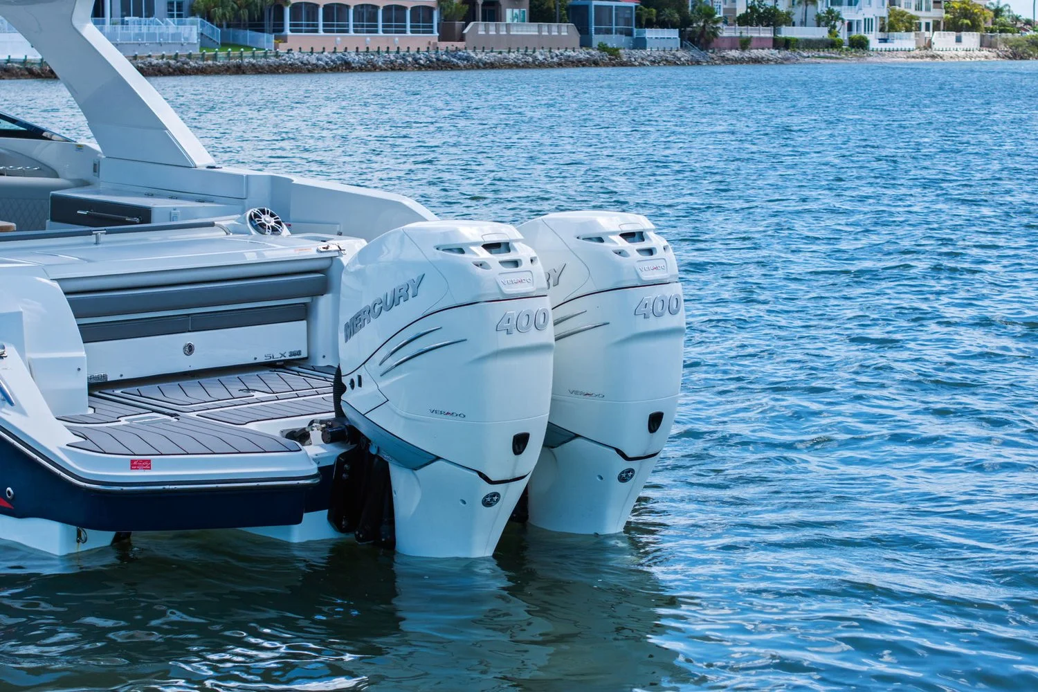 2023 Sea Ray SLX 350 OB Image Thumbnail #9