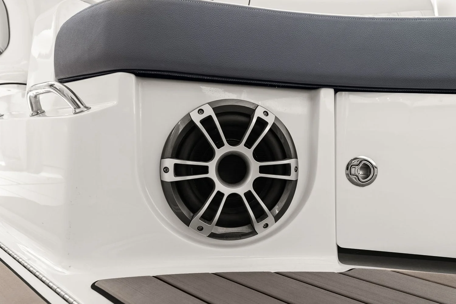 2023 Sea Ray SLX 350 OB Image Thumbnail #42