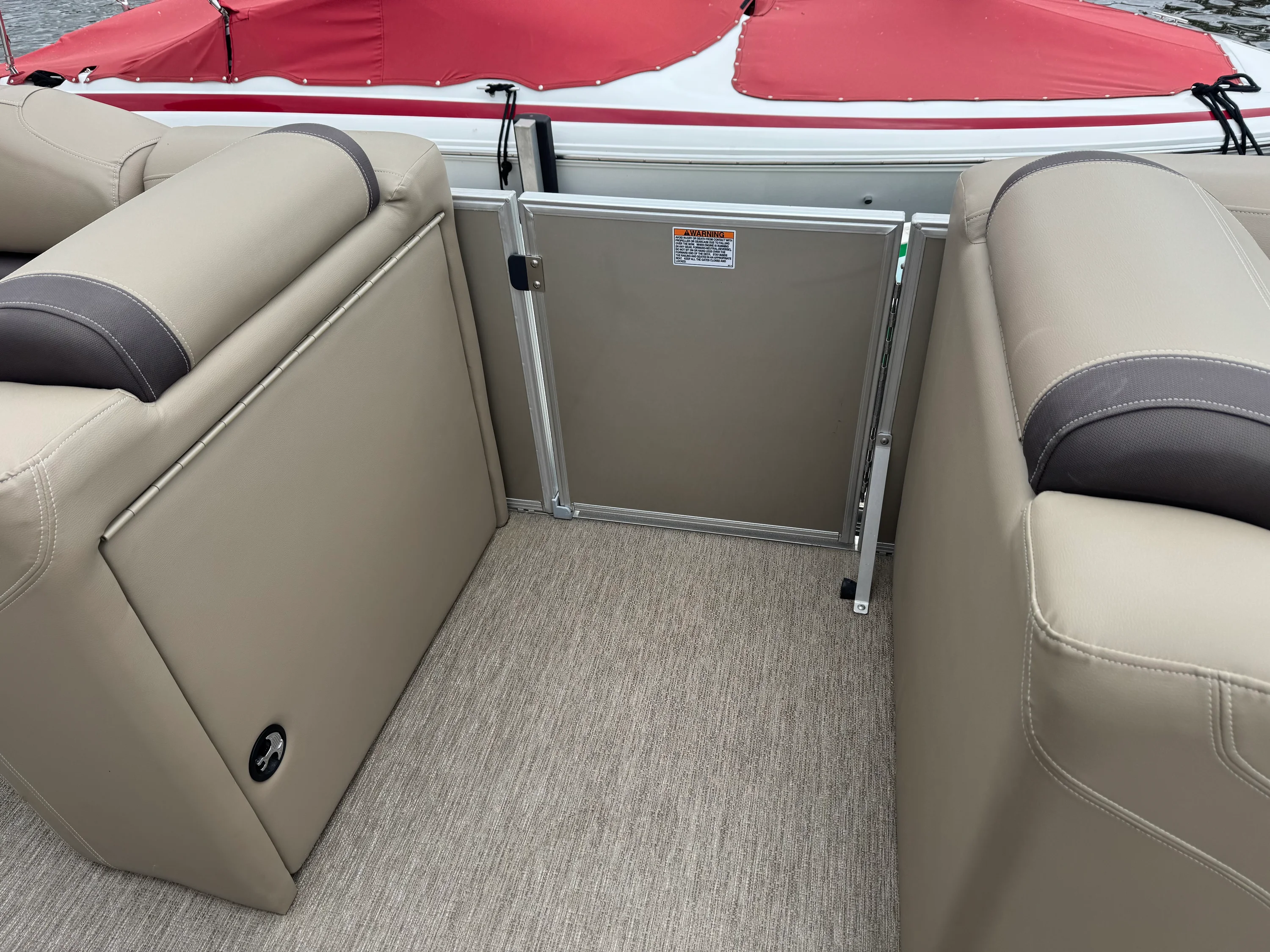 2021 Sylvan 8522 MIRAGE CRUISE Image Thumbnail #10