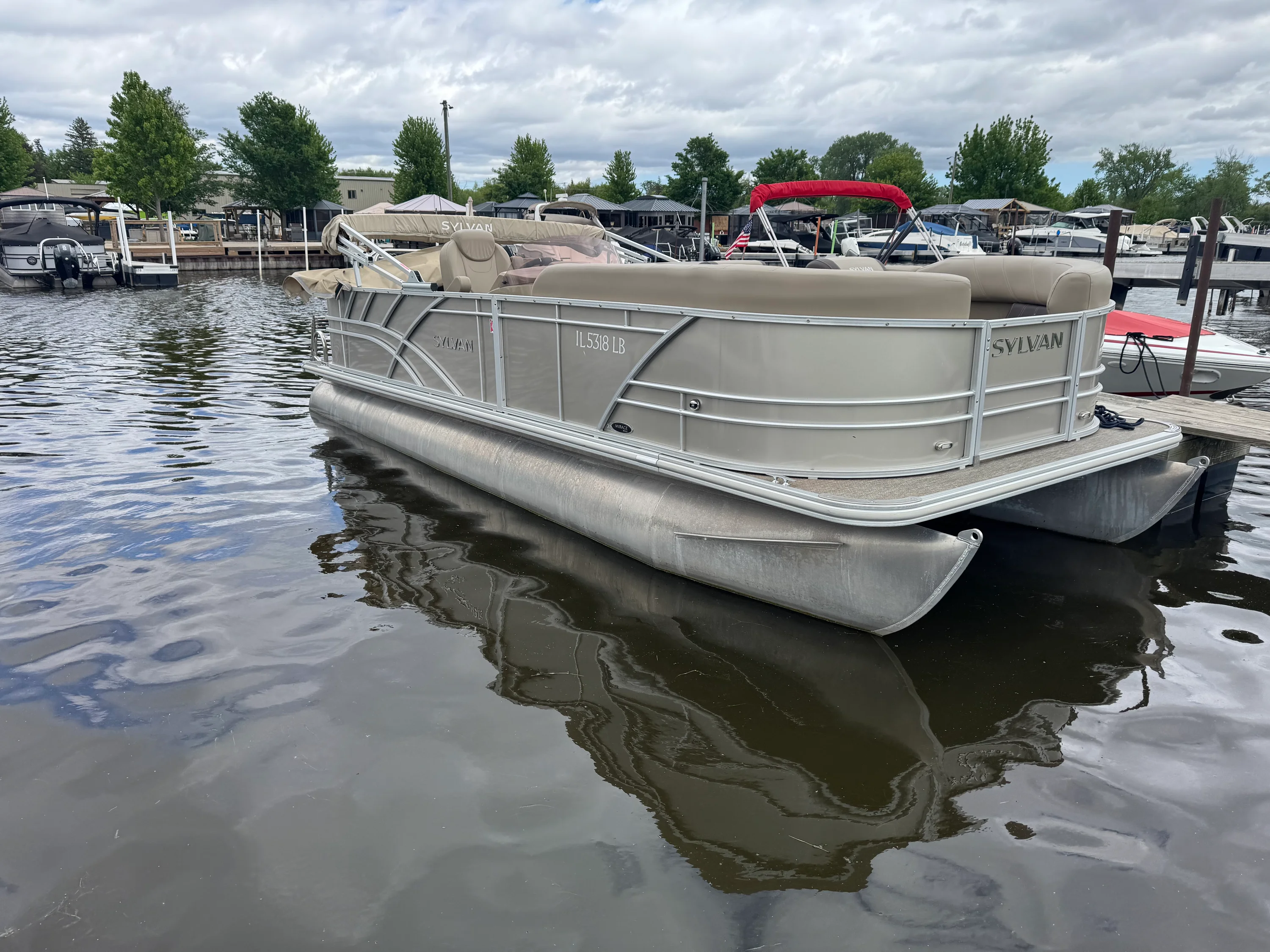2021 Sylvan 8522 MIRAGE CRUISE Image Thumbnail #1
