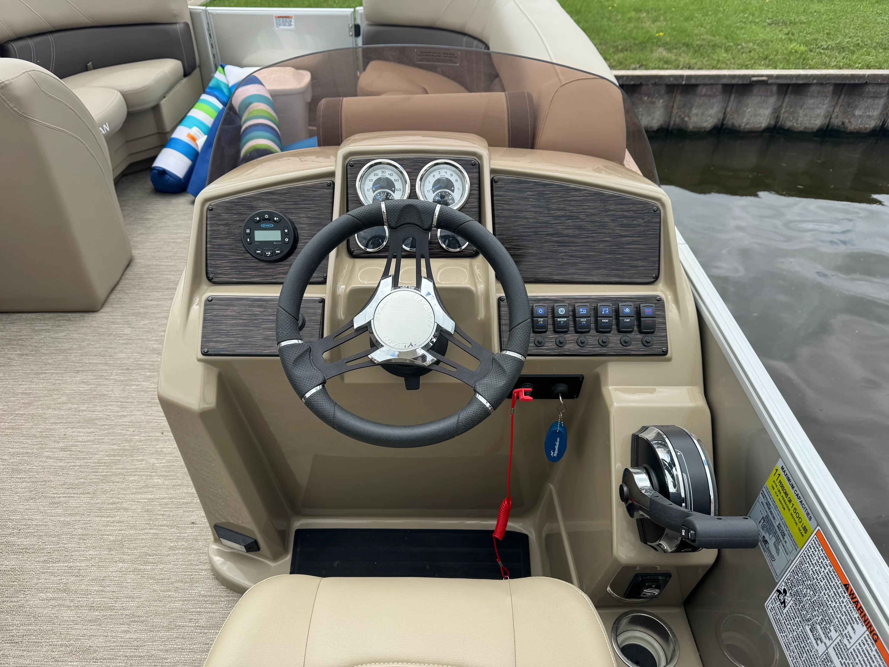 2021 Sylvan 8522 MIRAGE CRUISE Image Thumbnail #13
