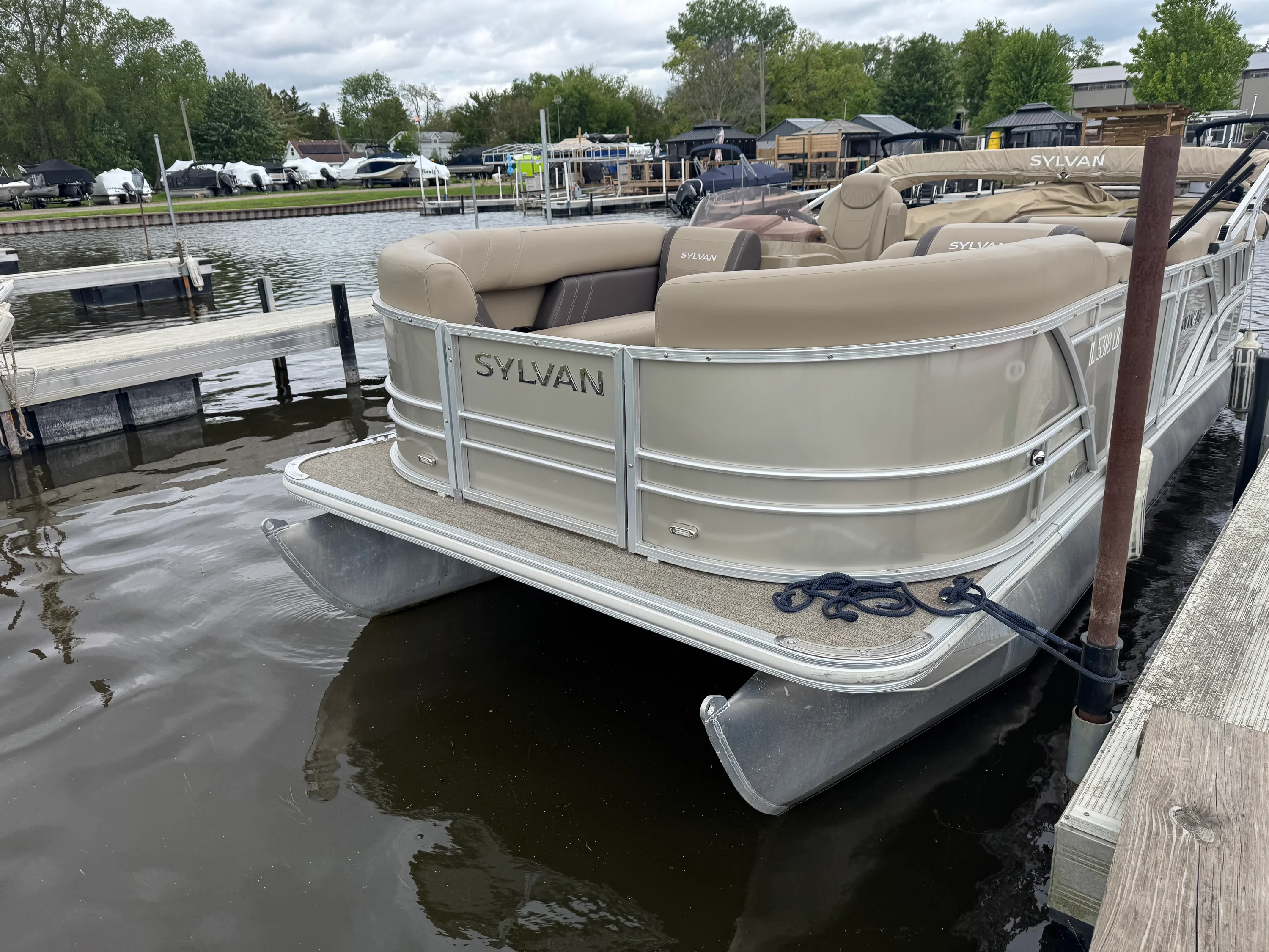 2021 Sylvan 8522 MIRAGE CRUISE Image Thumbnail #0