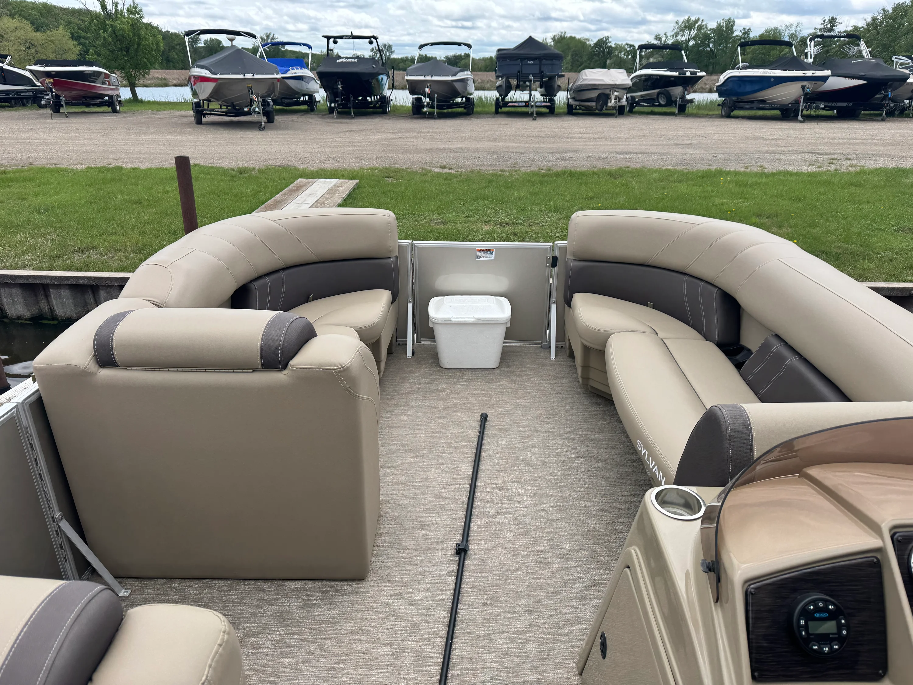 2021 Sylvan 8522 MIRAGE CRUISE Image Thumbnail #7