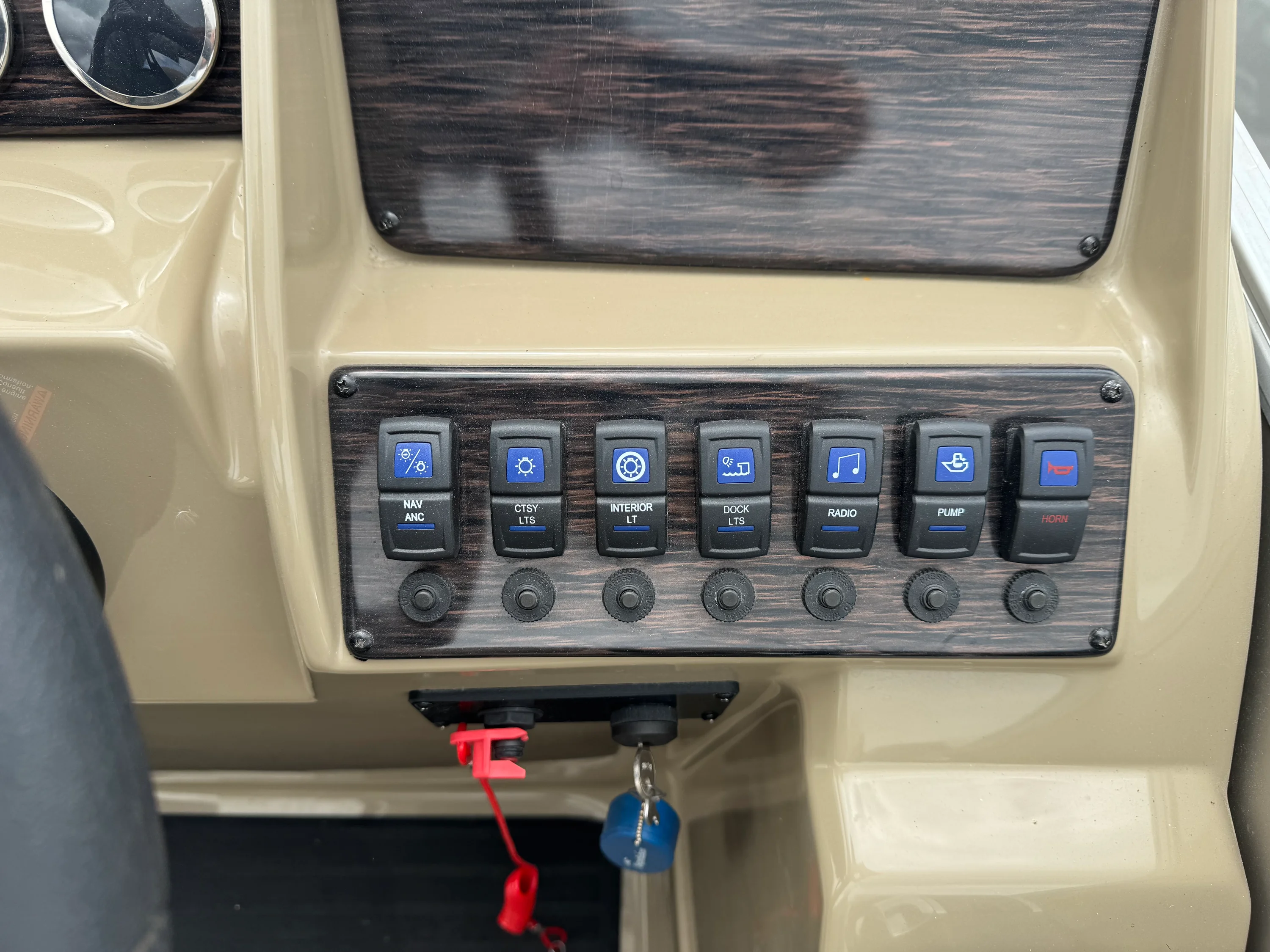 2021 Sylvan 8522 MIRAGE CRUISE Image Thumbnail #16
